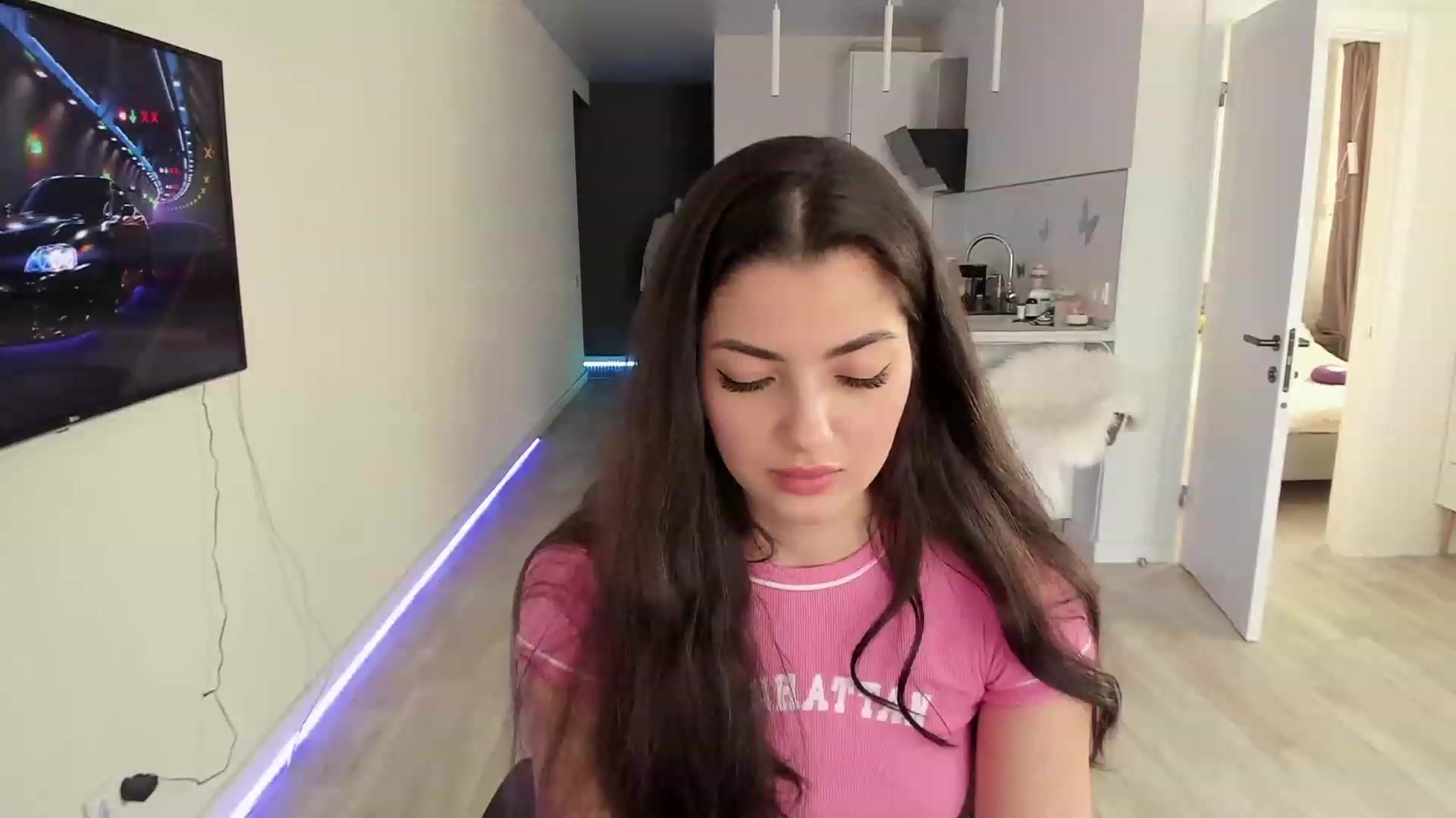 Gallery image thumbnail from Naughty_Inna_'s myfreecams stream on, 04/08/2023, 14:35 image 12 of 20