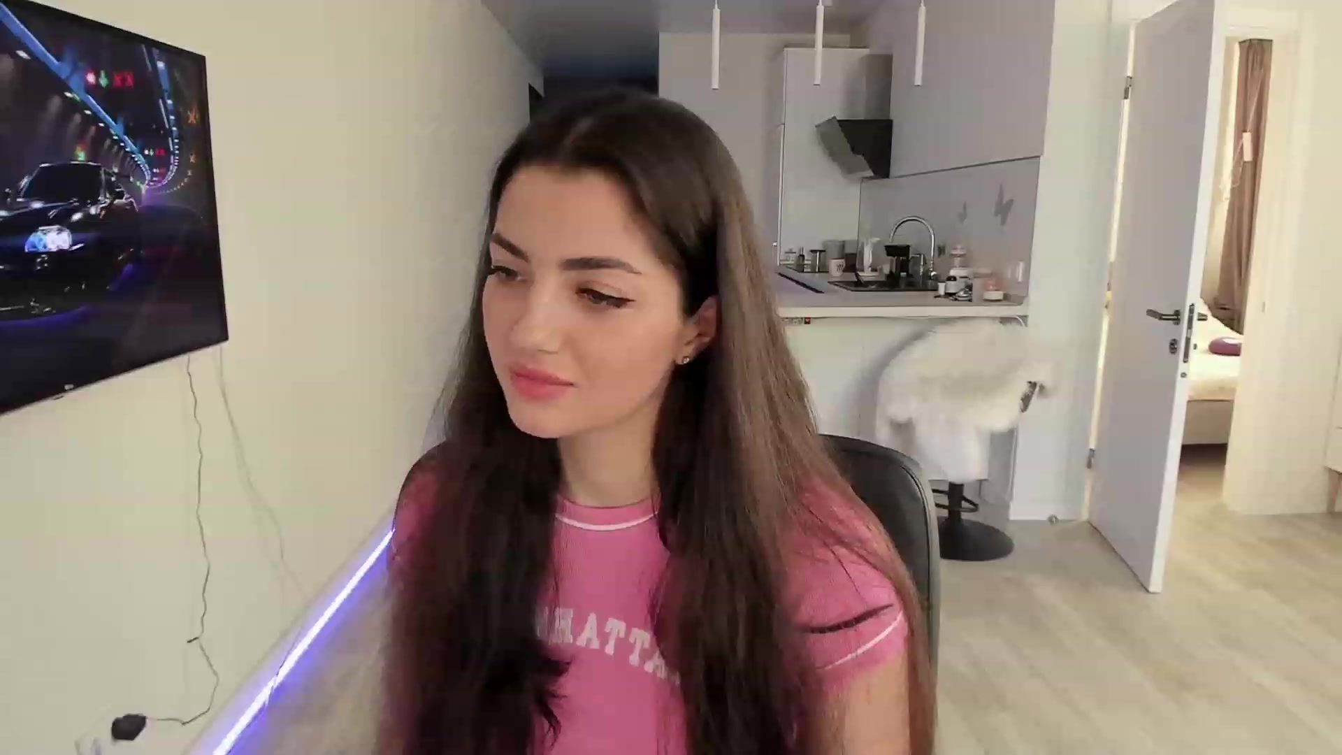 Gallery image thumbnail from Naughty_Inna_'s myfreecams stream on, 04/08/2023, 14:35 image 14 of 20
