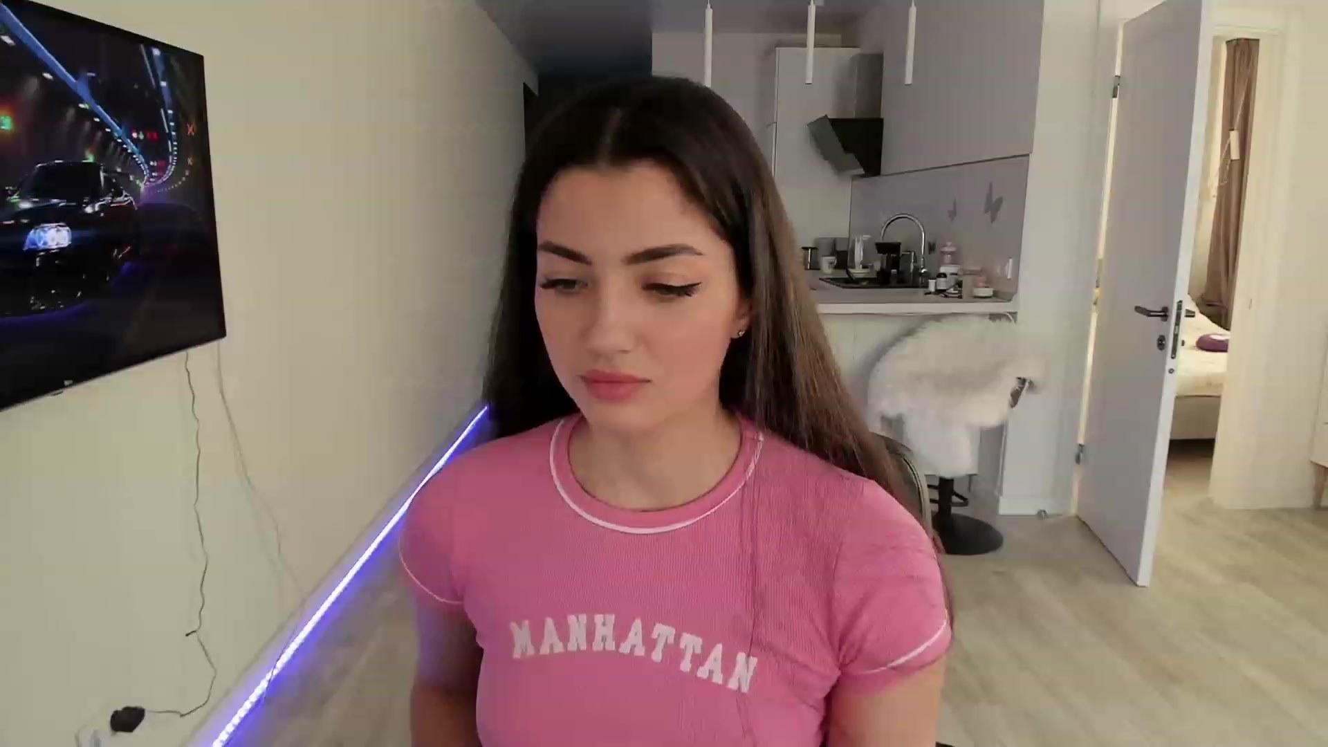 Gallery image thumbnail from Naughty_Inna_'s myfreecams stream on, 04/08/2023, 14:35 image 18 of 20