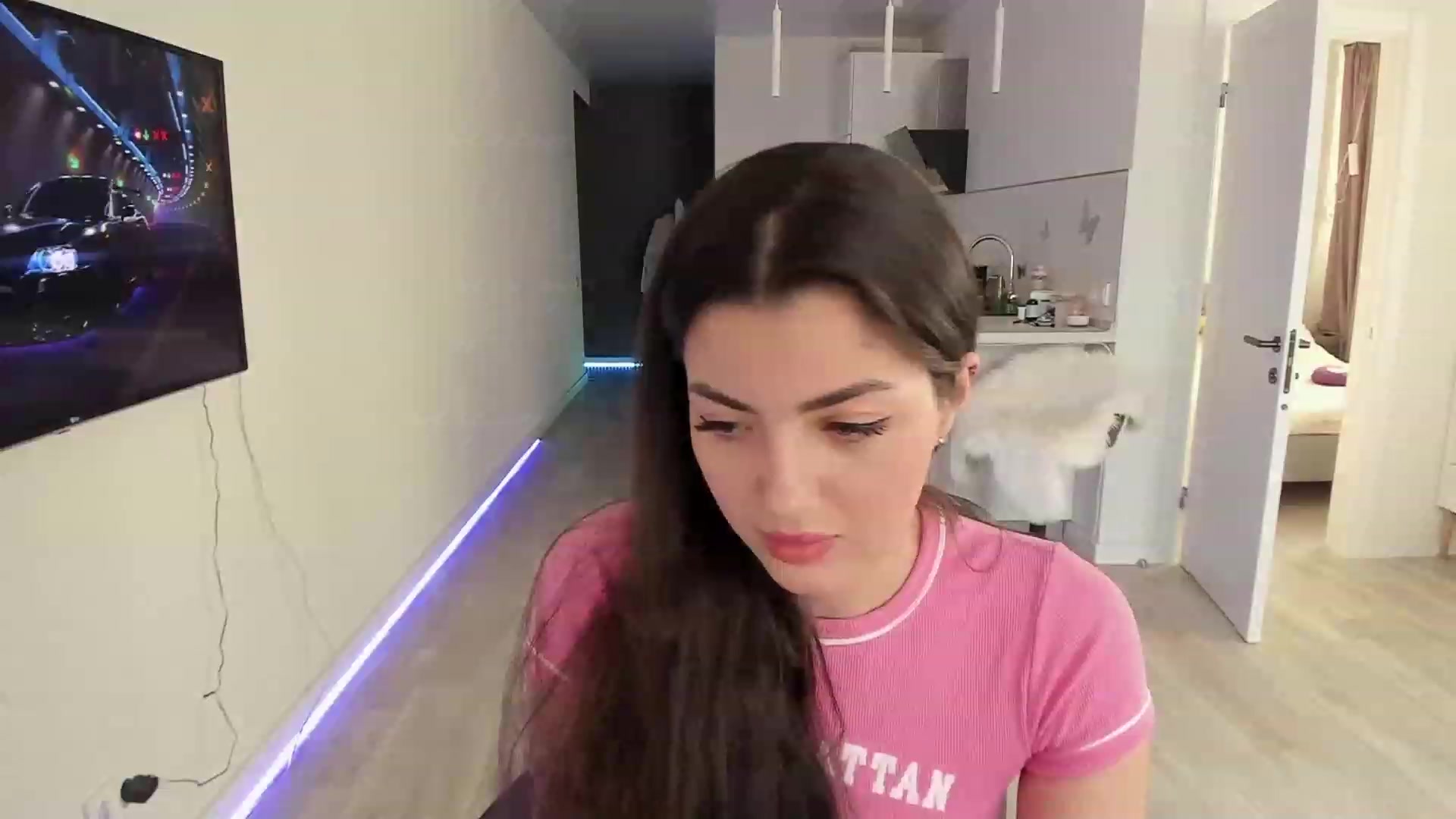 Gallery image thumbnail from Naughty_Inna_'s myfreecams stream on, 04/08/2023, 14:35 image 15 of 20