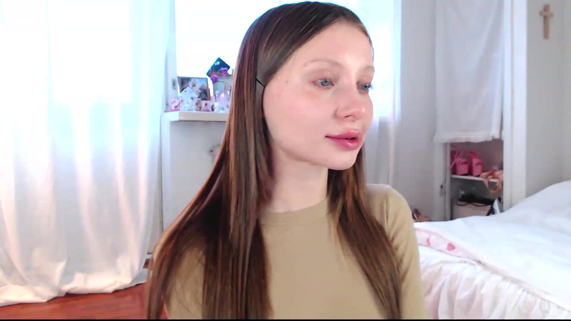 Gallery image thumbnail from Naughty_bby's myfreecams stream on, 12/01/2022, 12:40 image 3 of 20