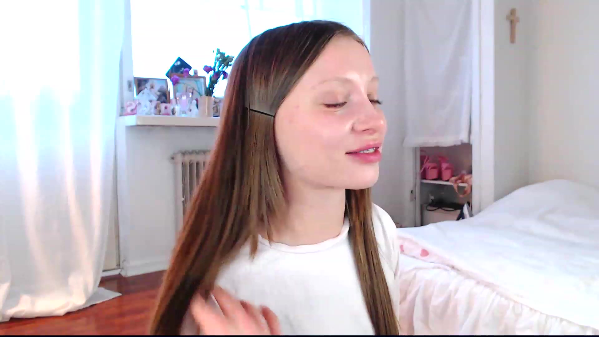 Gallery image thumbnail from Naughty_bby's myfreecams stream on, 12/01/2022, 12:40 image 10 of 20