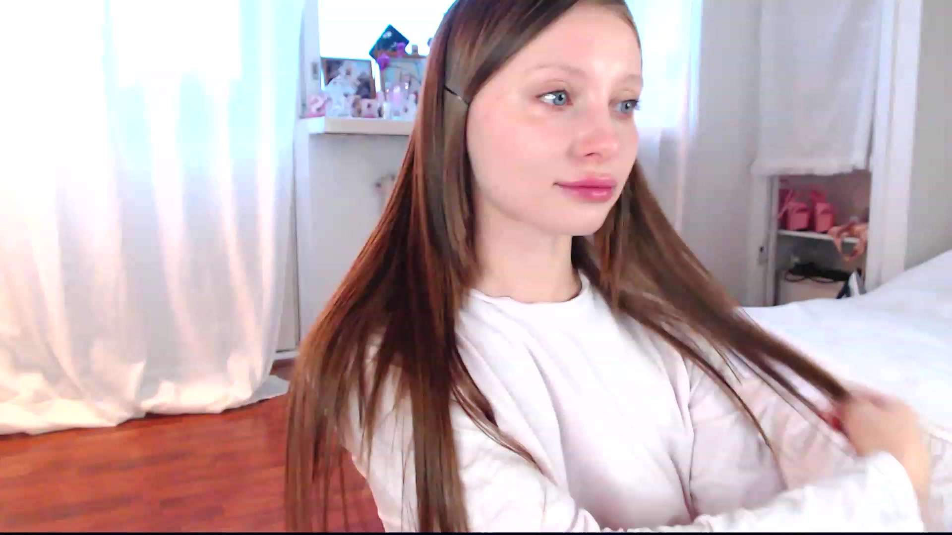 Gallery image thumbnail from Naughty_bby's myfreecams stream on, 12/01/2022, 12:40 image 11 of 20