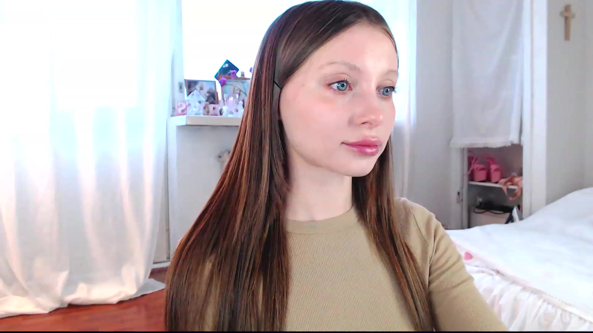 Gallery image thumbnail from Naughty_bby's myfreecams stream on, 12/01/2022, 12:40 image 1 of 20