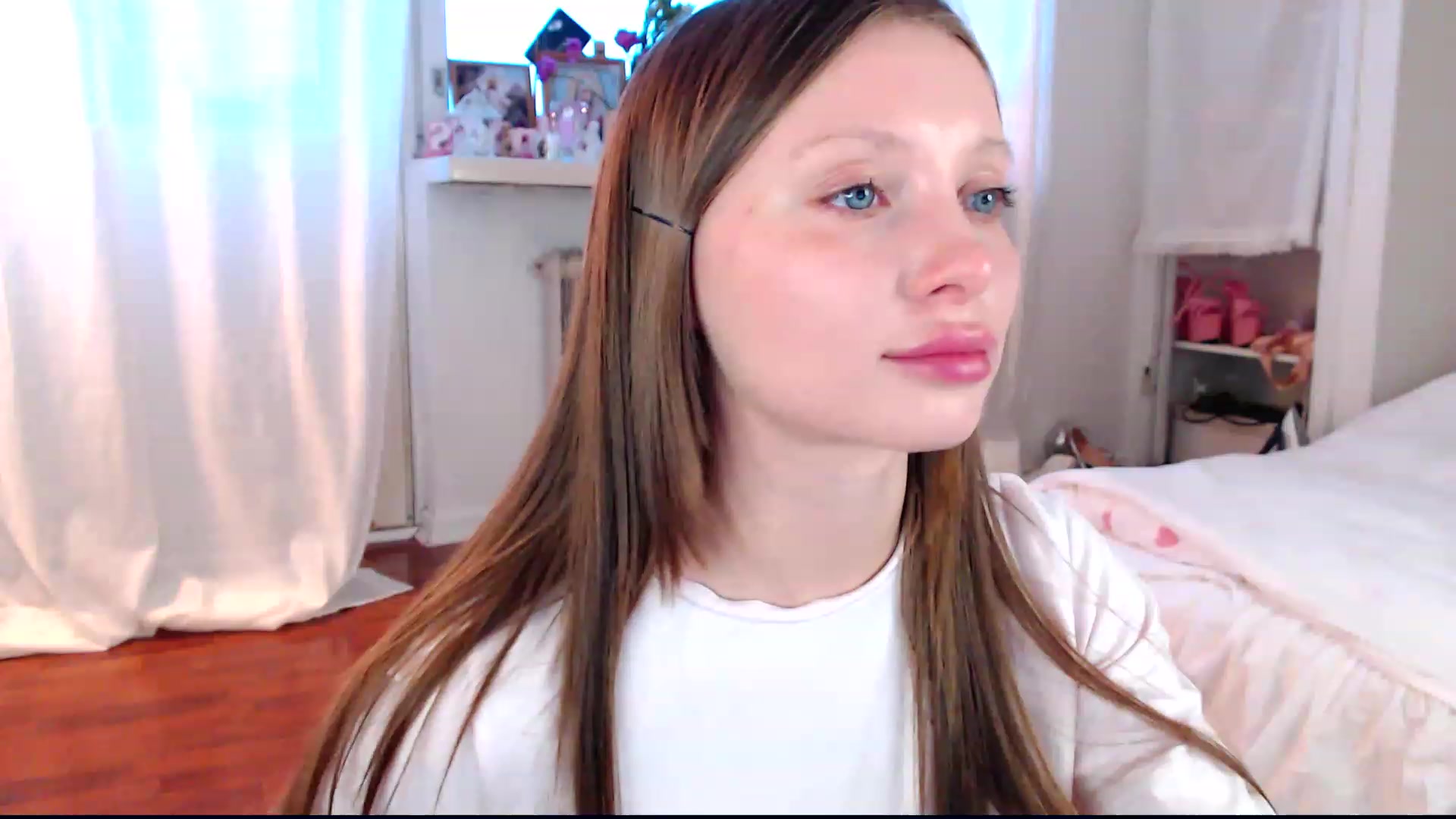 Gallery image thumbnail from Naughty_bby's myfreecams stream on, 12/01/2022, 12:40 image 17 of 20