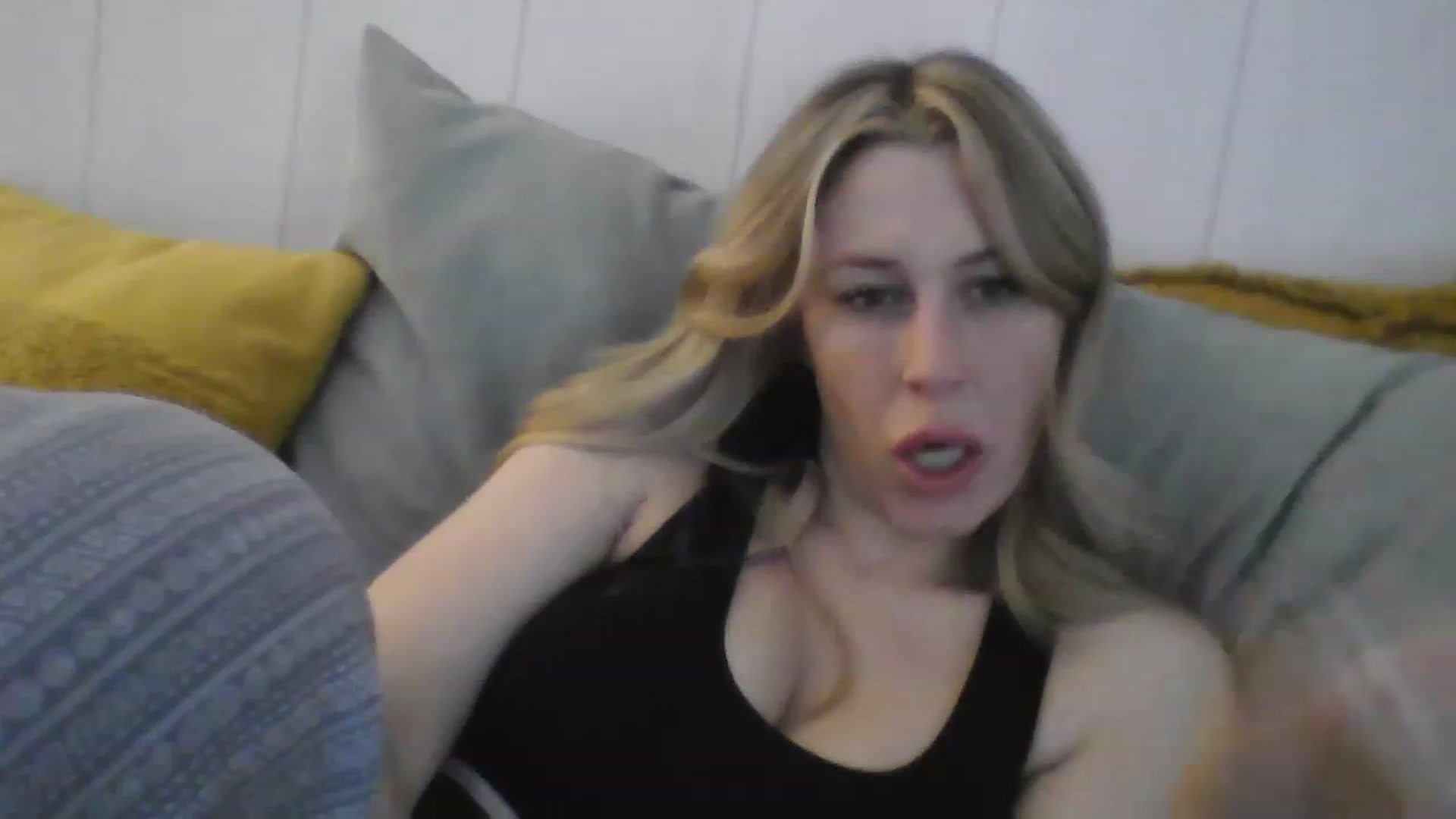 Gallery image thumbnail from Naughtycindy1's myfreecams stream on, 01/26/2023, 21:09 image 6 of 20