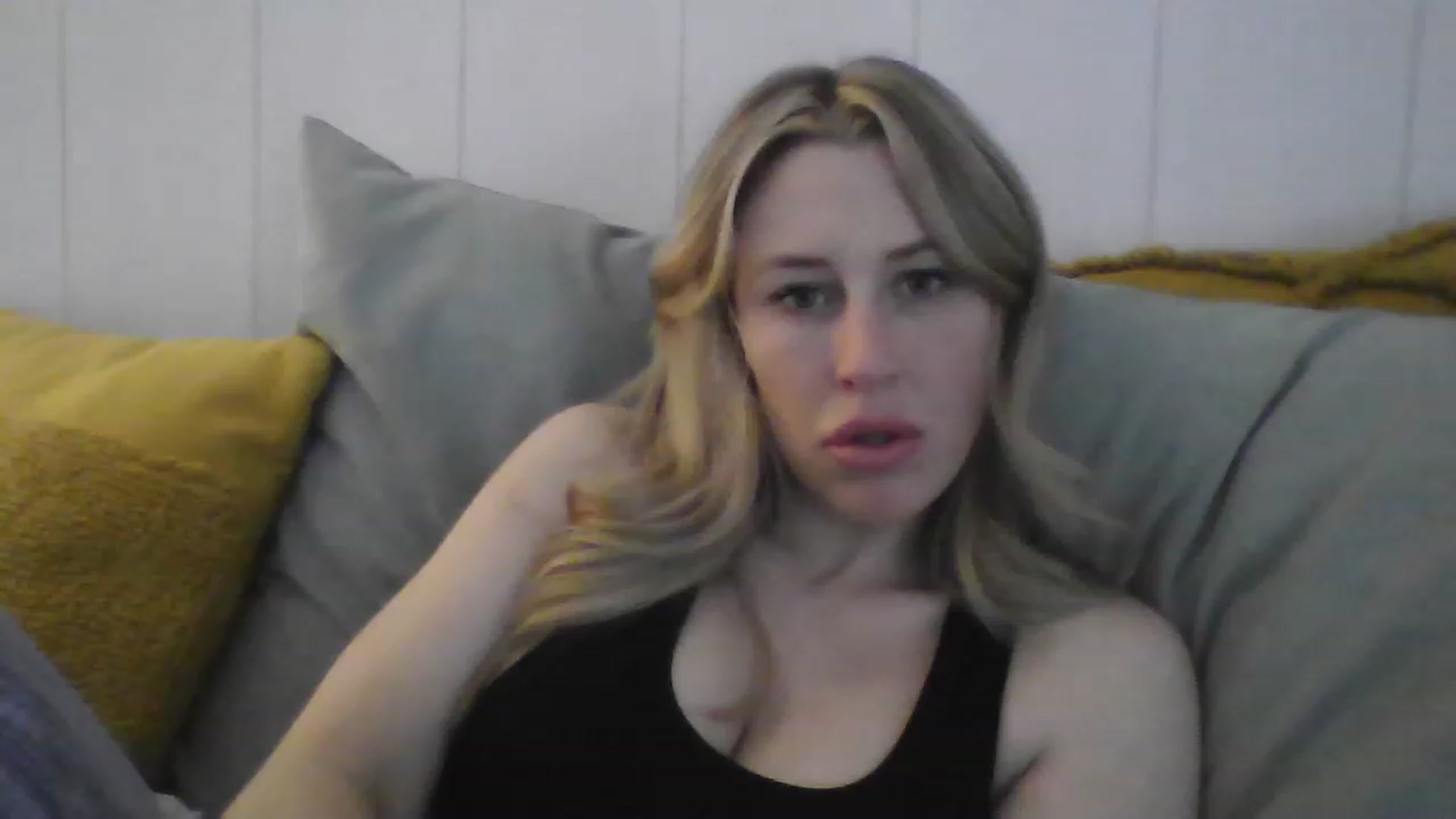 Gallery image thumbnail from Naughtycindy1's myfreecams stream on, 01/26/2023, 21:09 image 3 of 20