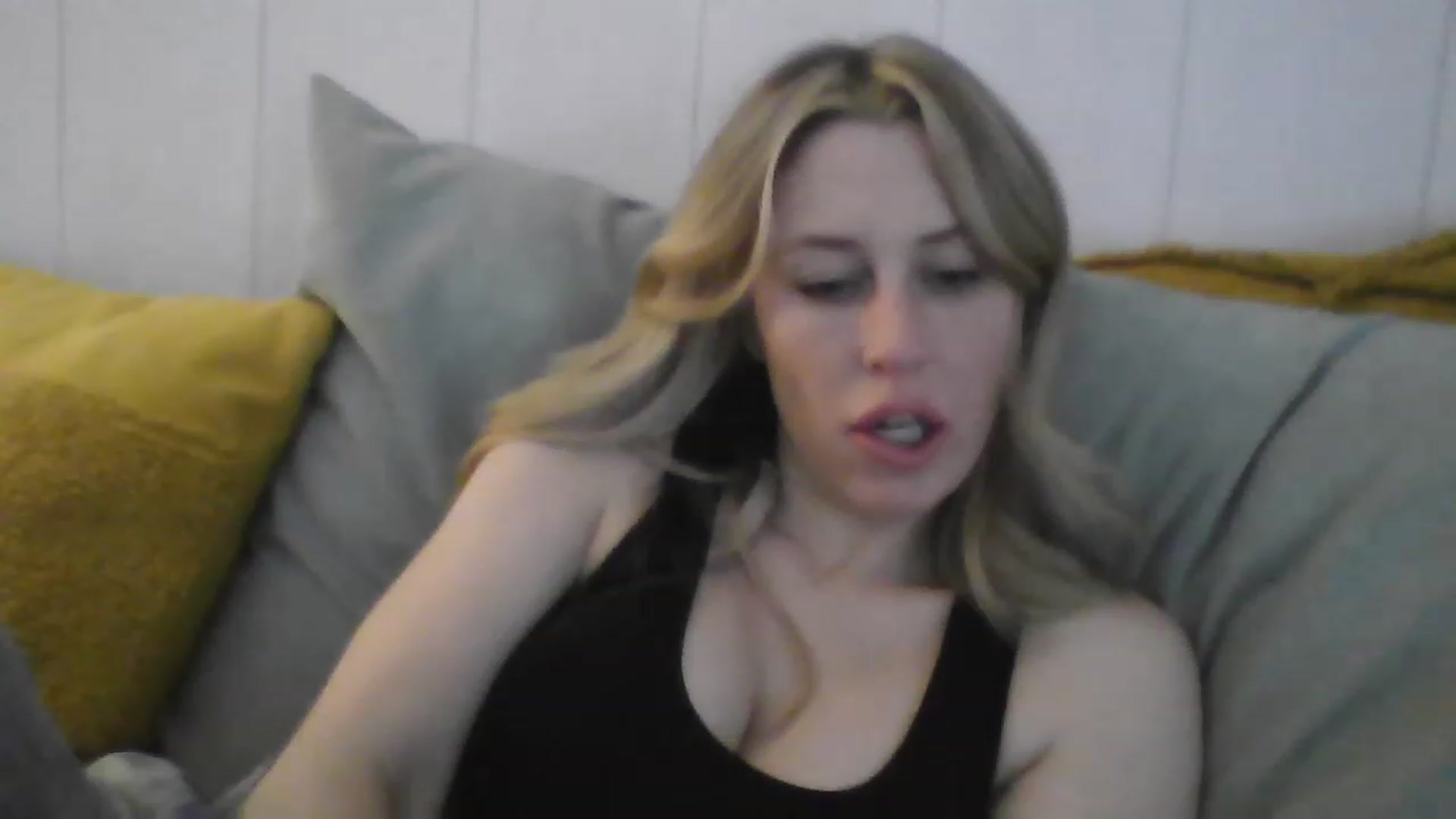 Gallery image thumbnail from Naughtycindy1's myfreecams stream on, 01/26/2023, 21:09 image 4 of 20
