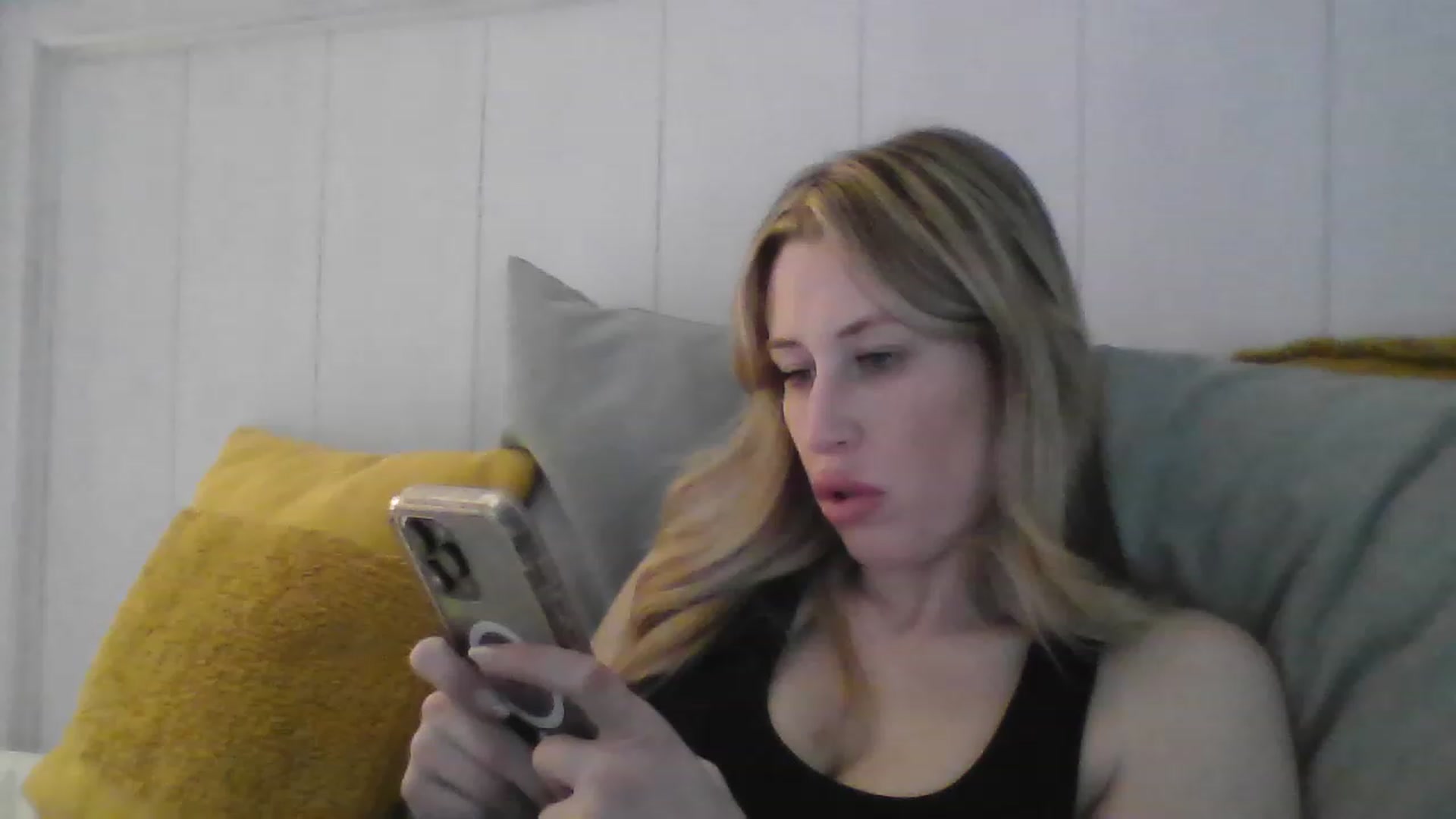Gallery image thumbnail from Naughtycindy1's myfreecams stream on, 01/26/2023, 21:09 image 1 of 20