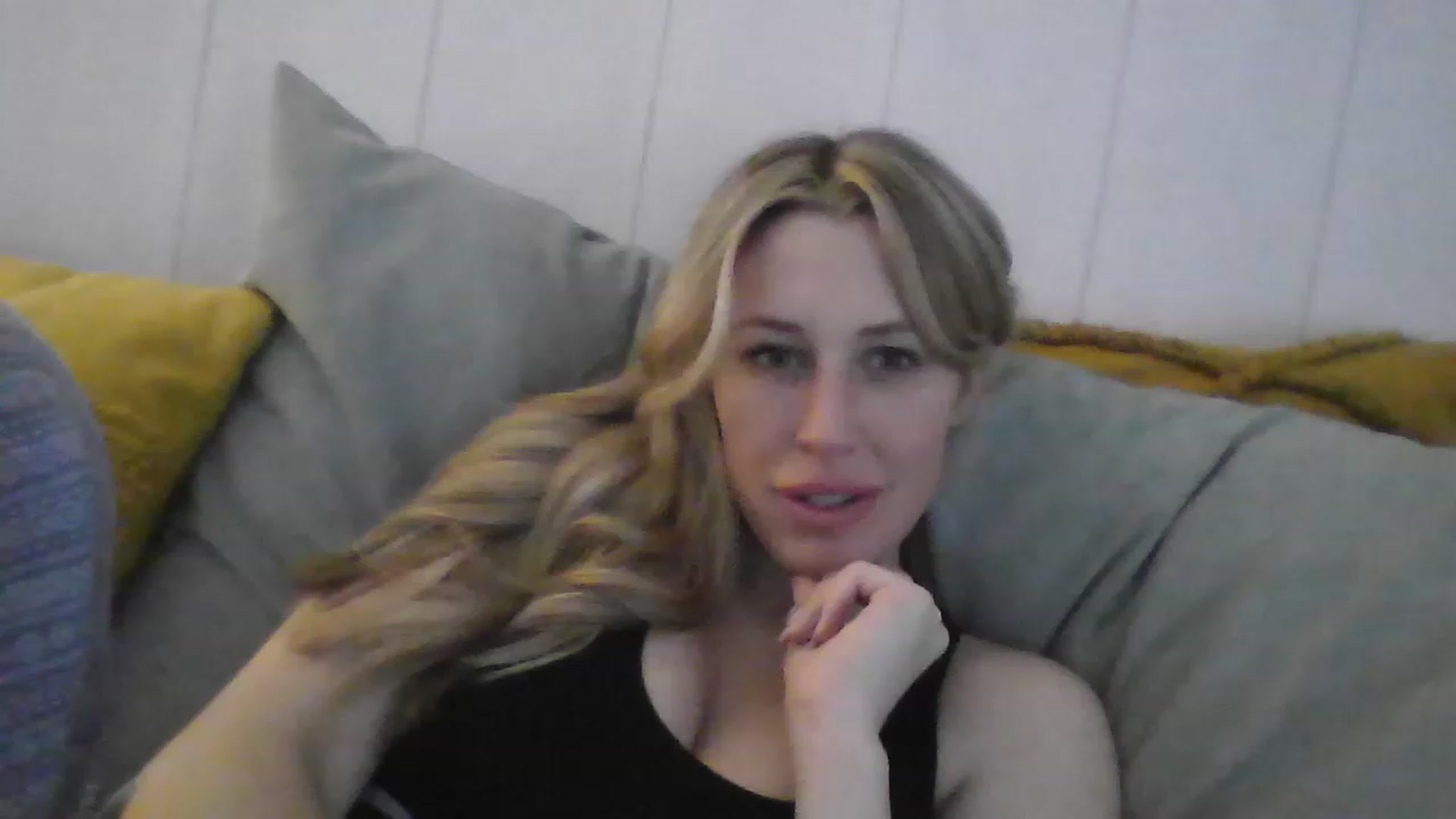 Gallery image thumbnail from Naughtycindy1's myfreecams stream on, 01/26/2023, 21:09 image 10 of 20