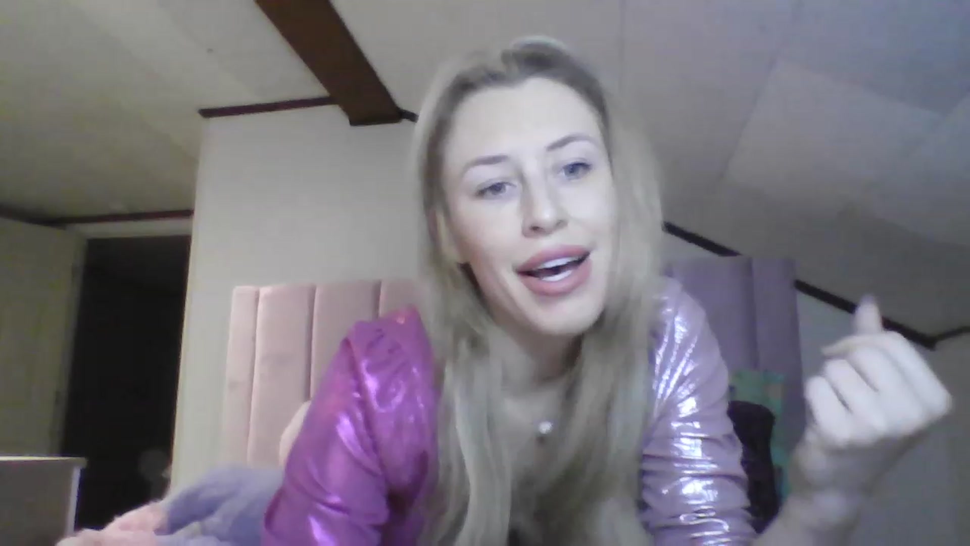 Gallery image thumbnail from Naughtycindy1's myfreecams stream on, 02/12/2023, 20:47 image 18 of 20