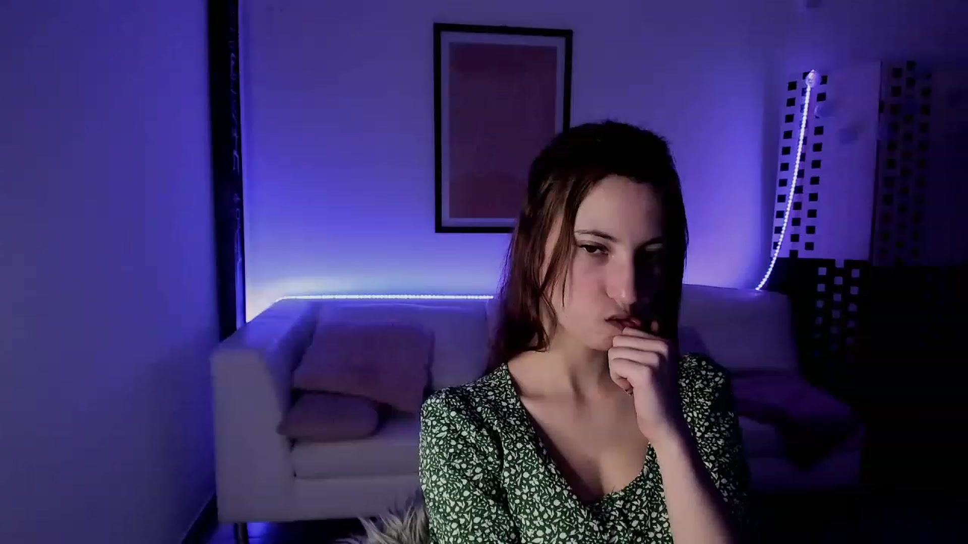 Gallery image thumbnail from Naughtydanii's myfreecams stream on, 11/29/2022, 14:02 image 6 of 20