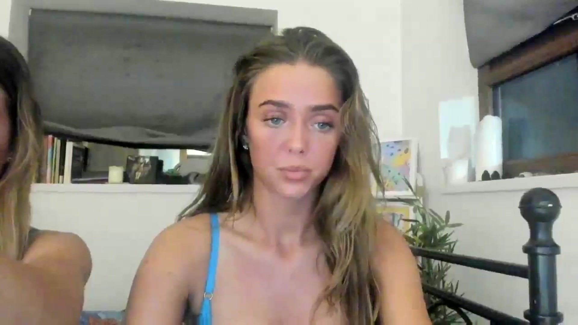 Gallery image thumbnail from Naughtygal22's myfreecams stream on, 12/04/2024, 21:15 image 6 of 20