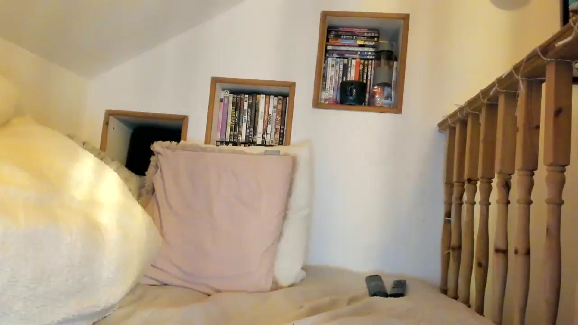 Gallery image thumbnail from Naughtygal22's myfreecams stream on, 01/24/2025, 07:40 image 17 of 20
