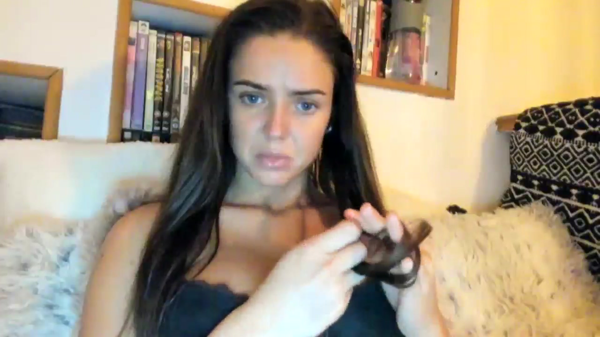 Gallery image thumbnail from Naughtygal22's myfreecams stream on, 03/17/2025, 21:12 image 20 of 20