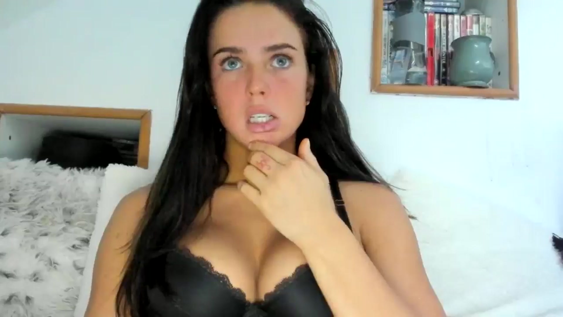 Gallery image thumbnail from Naughtygal22's myfreecams stream on, 03/20/2025, 08:43 image 3 of 20