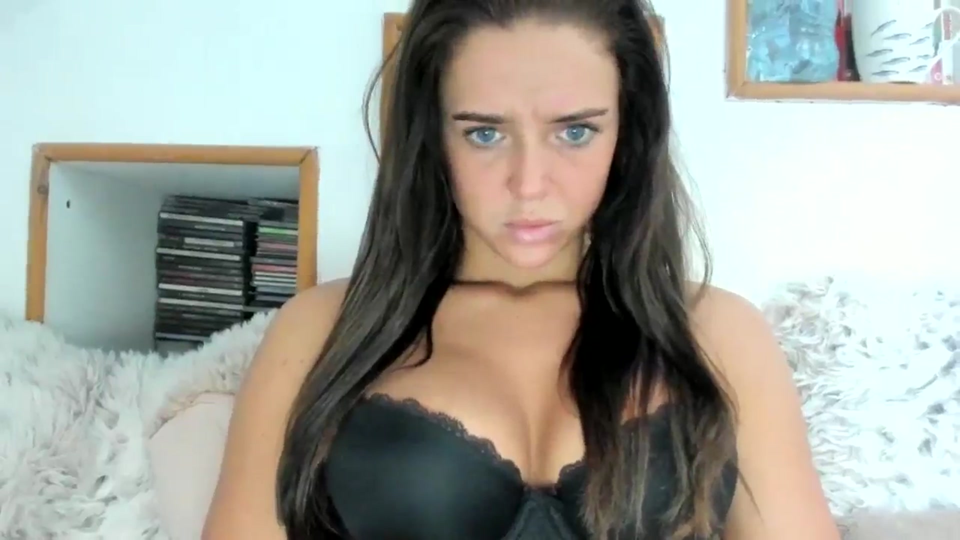 Gallery image thumbnail from Naughtygal22's myfreecams stream on, 04/11/2025, 08:23 image 16 of 20