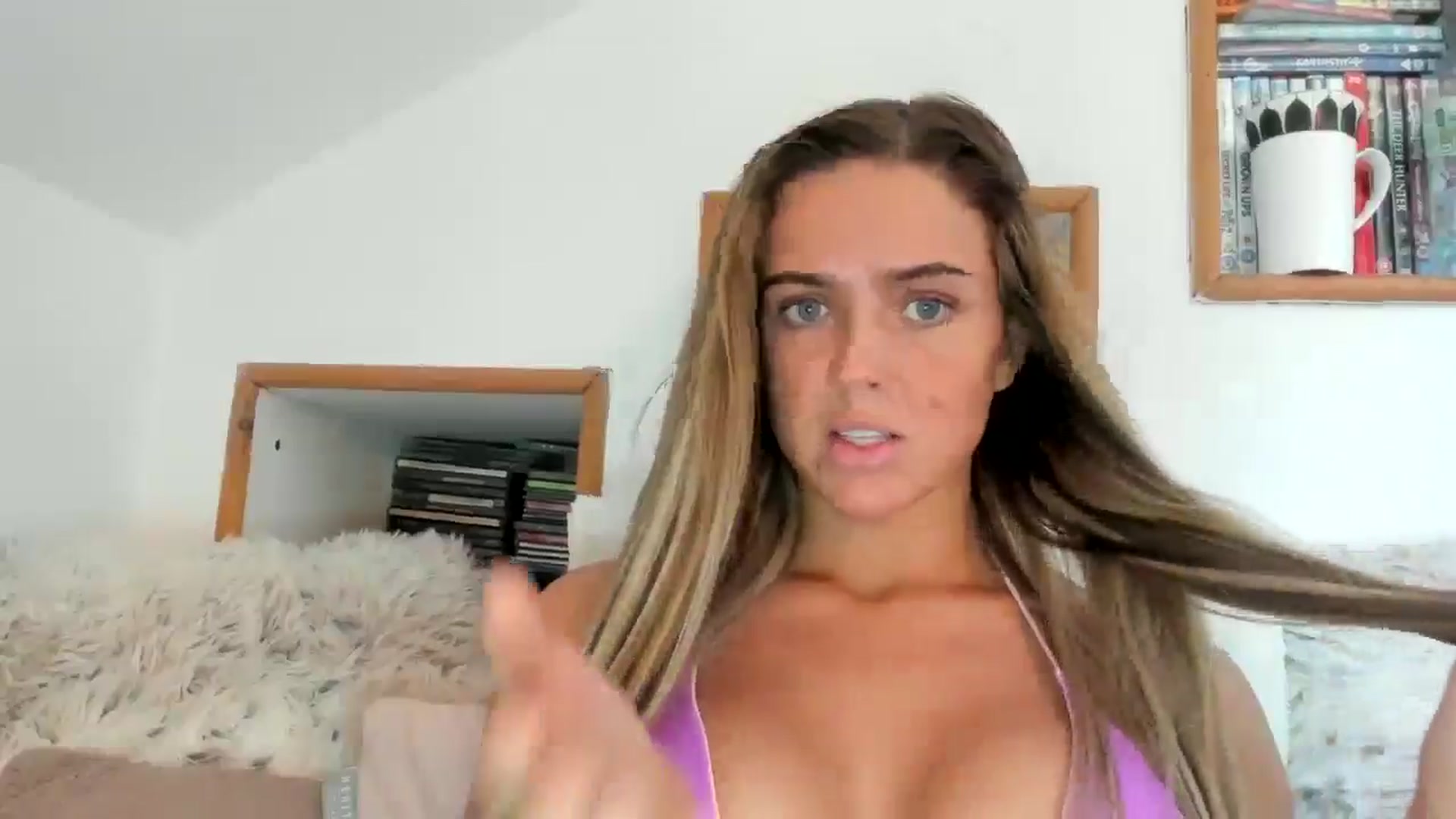Gallery image thumbnail from Naughtygal22's myfreecams stream on, 05/09/2025, 09:12 image 7 of 20