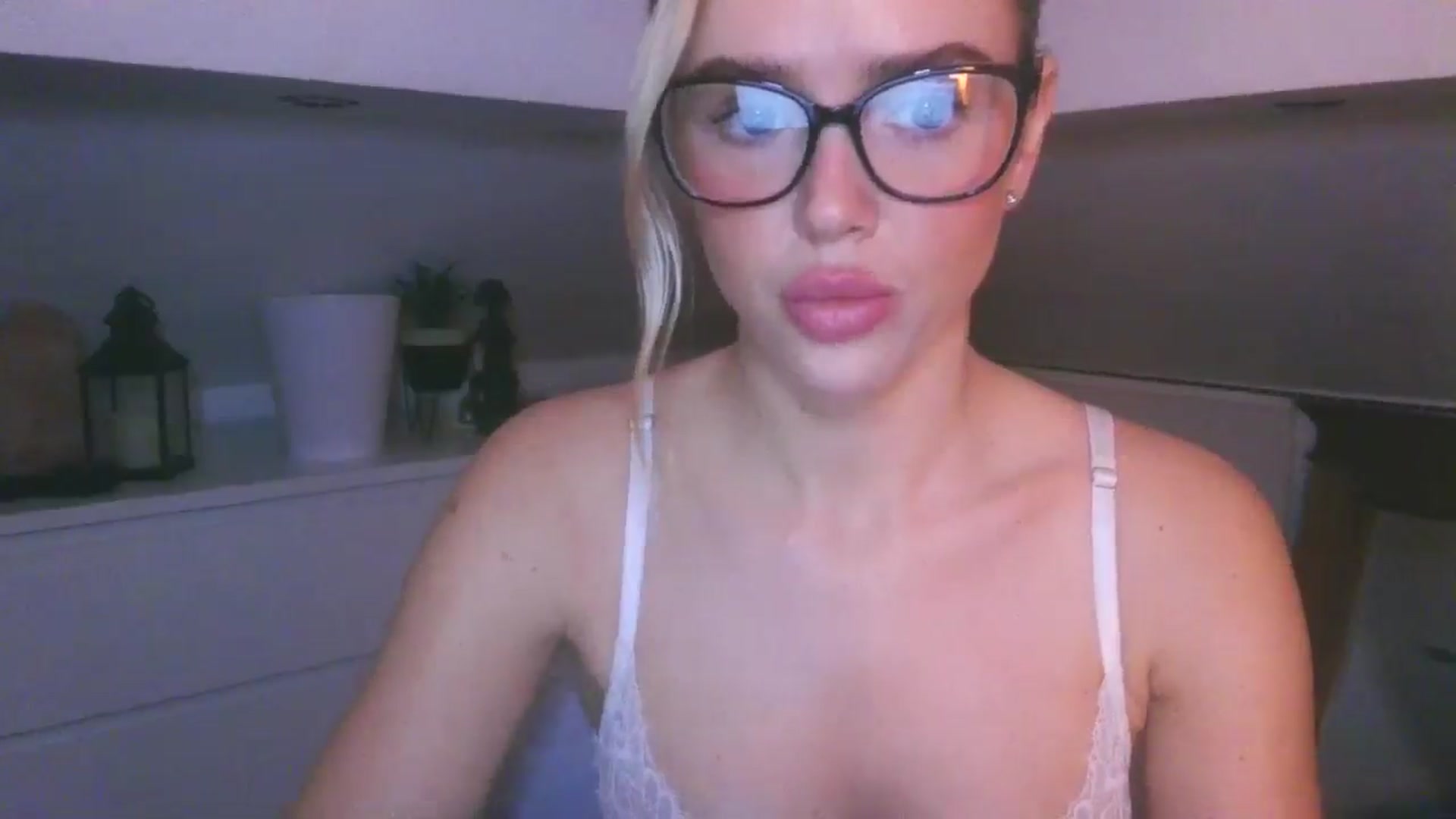Gallery image thumbnail from Naughtygal22's myfreecams stream on, 01/21/2026, 07:12 image 11 of 20