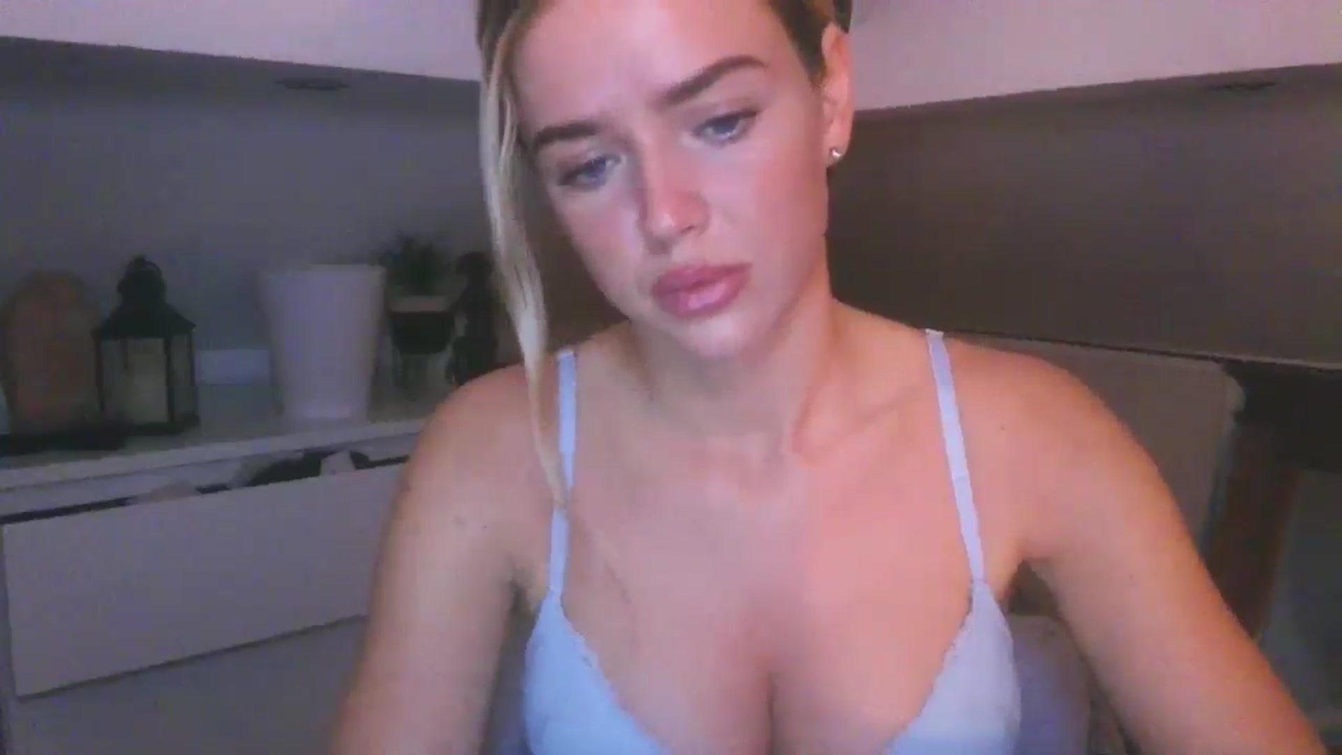 Gallery image thumbnail from Naughtygal22's myfreecams stream on, 01/22/2026, 08:11 image 11 of 20