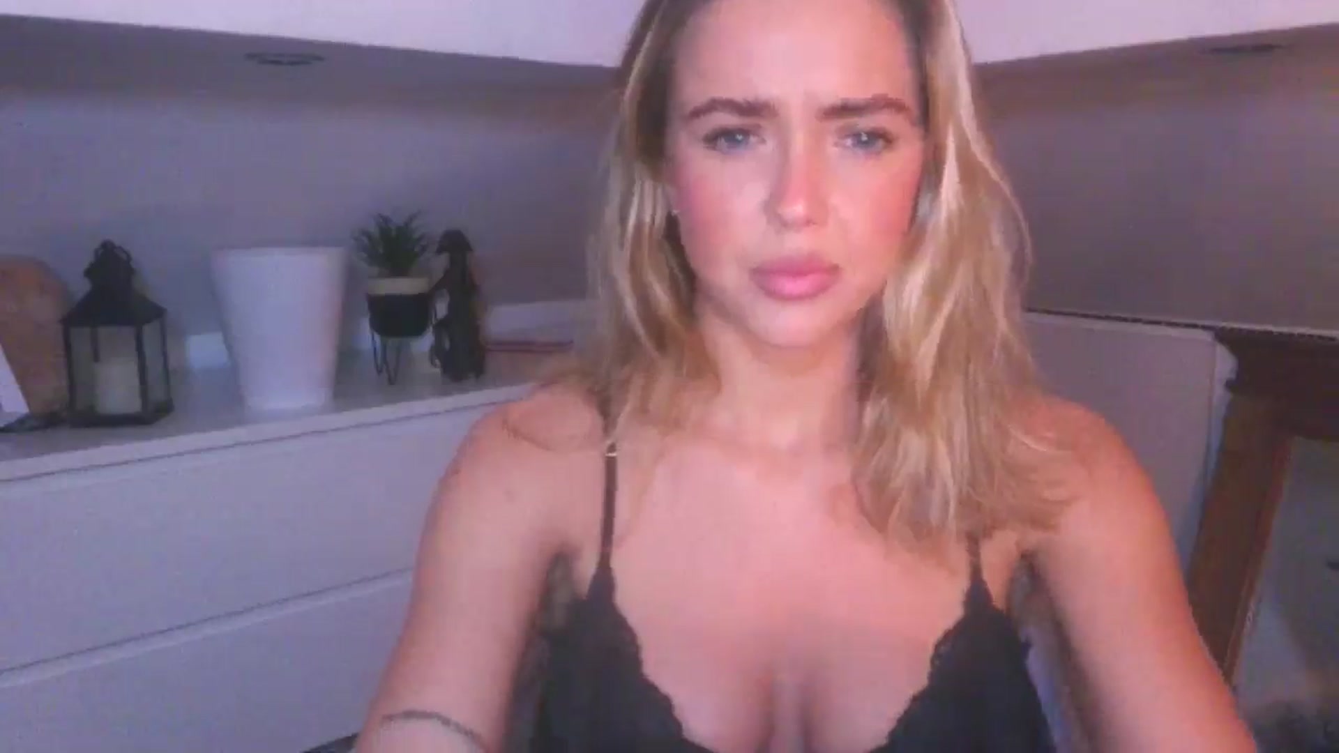 Gallery image thumbnail from Naughtygal22's myfreecams stream on, 01/26/2026, 20:54 image 4 of 20