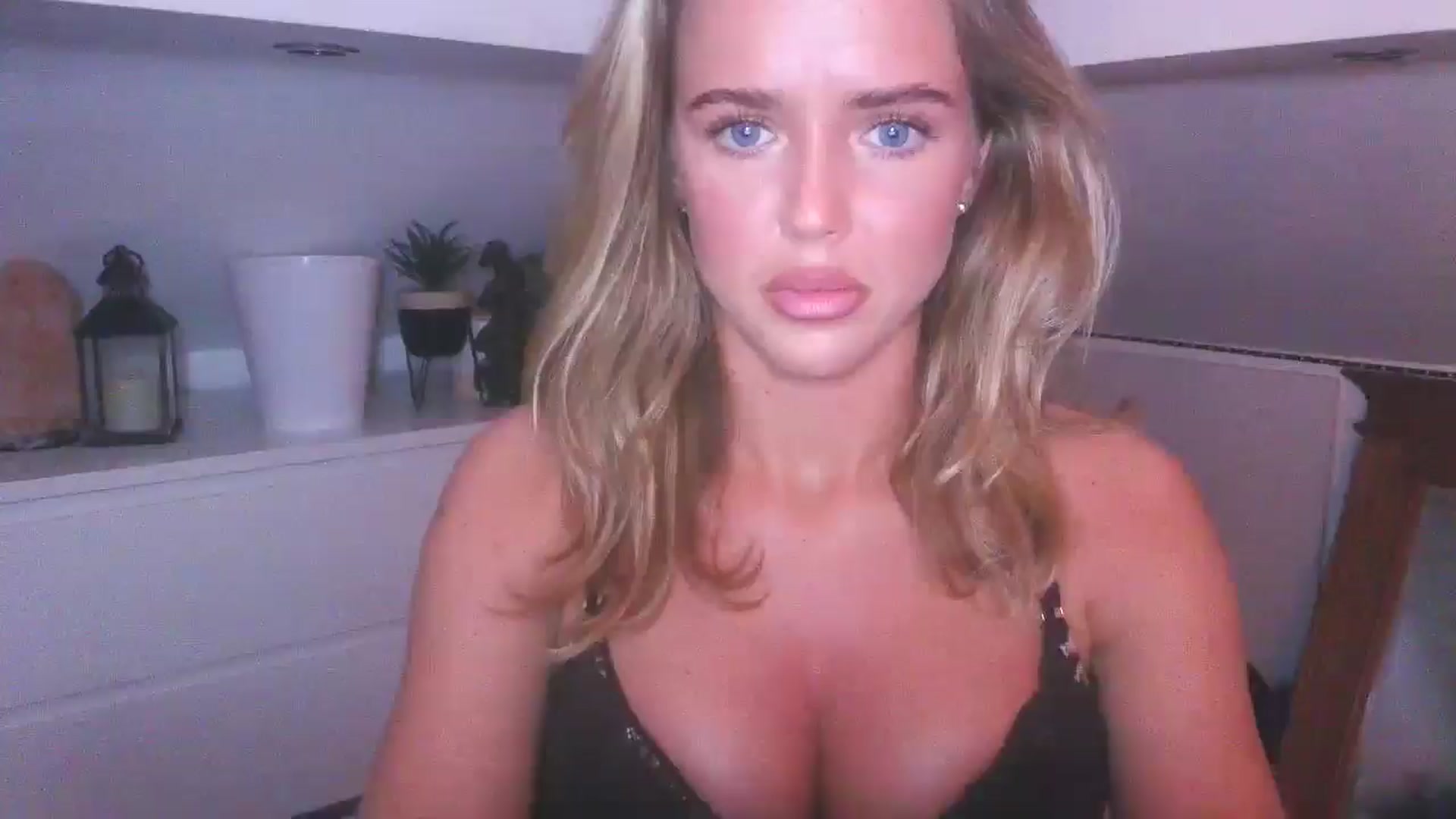 Gallery image thumbnail from Naughtygal22's myfreecams stream on, 02/06/2026, 20:30 image 5 of 20