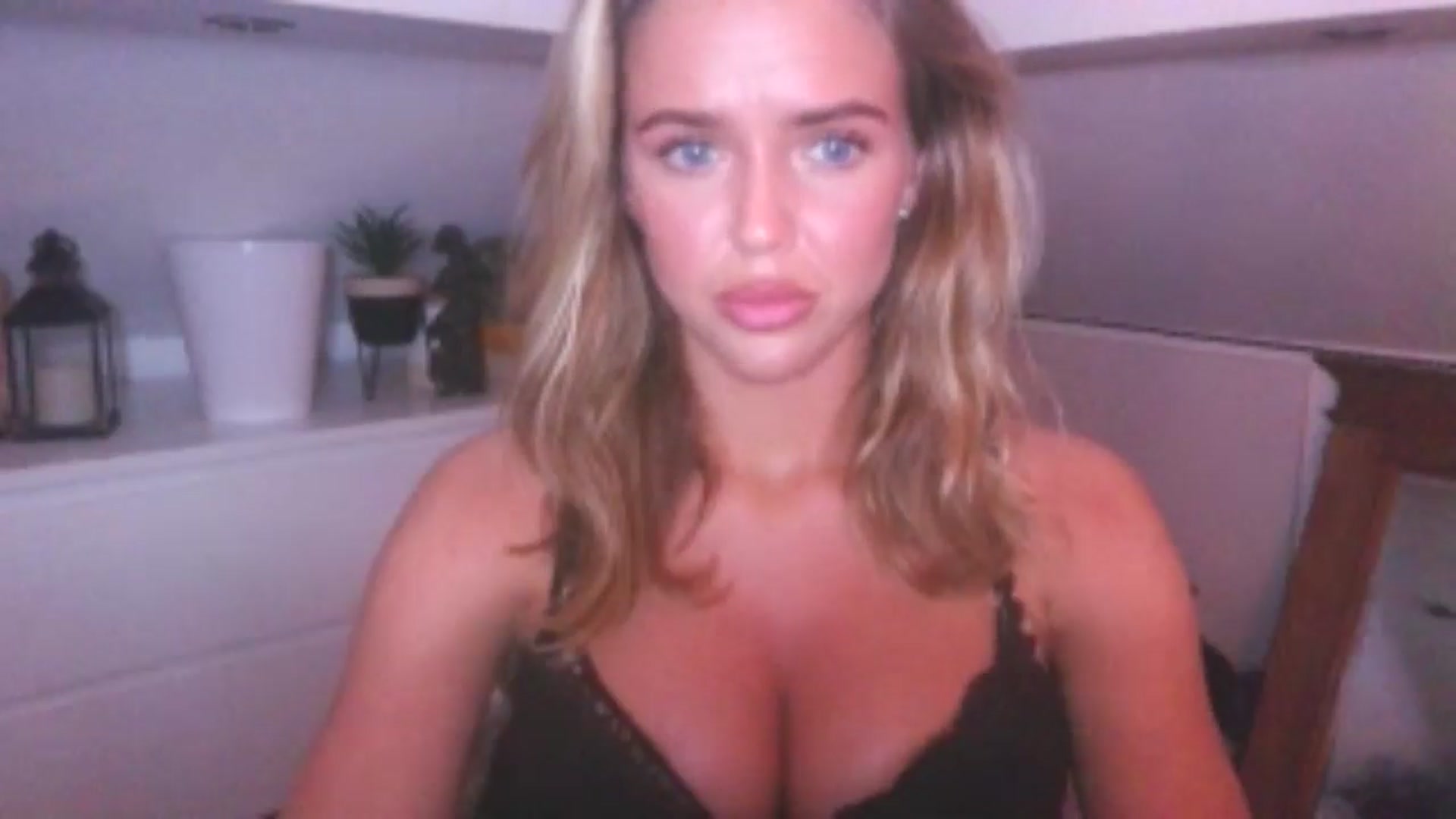 Gallery image thumbnail from Naughtygal22's myfreecams stream on, 02/06/2026, 20:54 image 2 of 20
