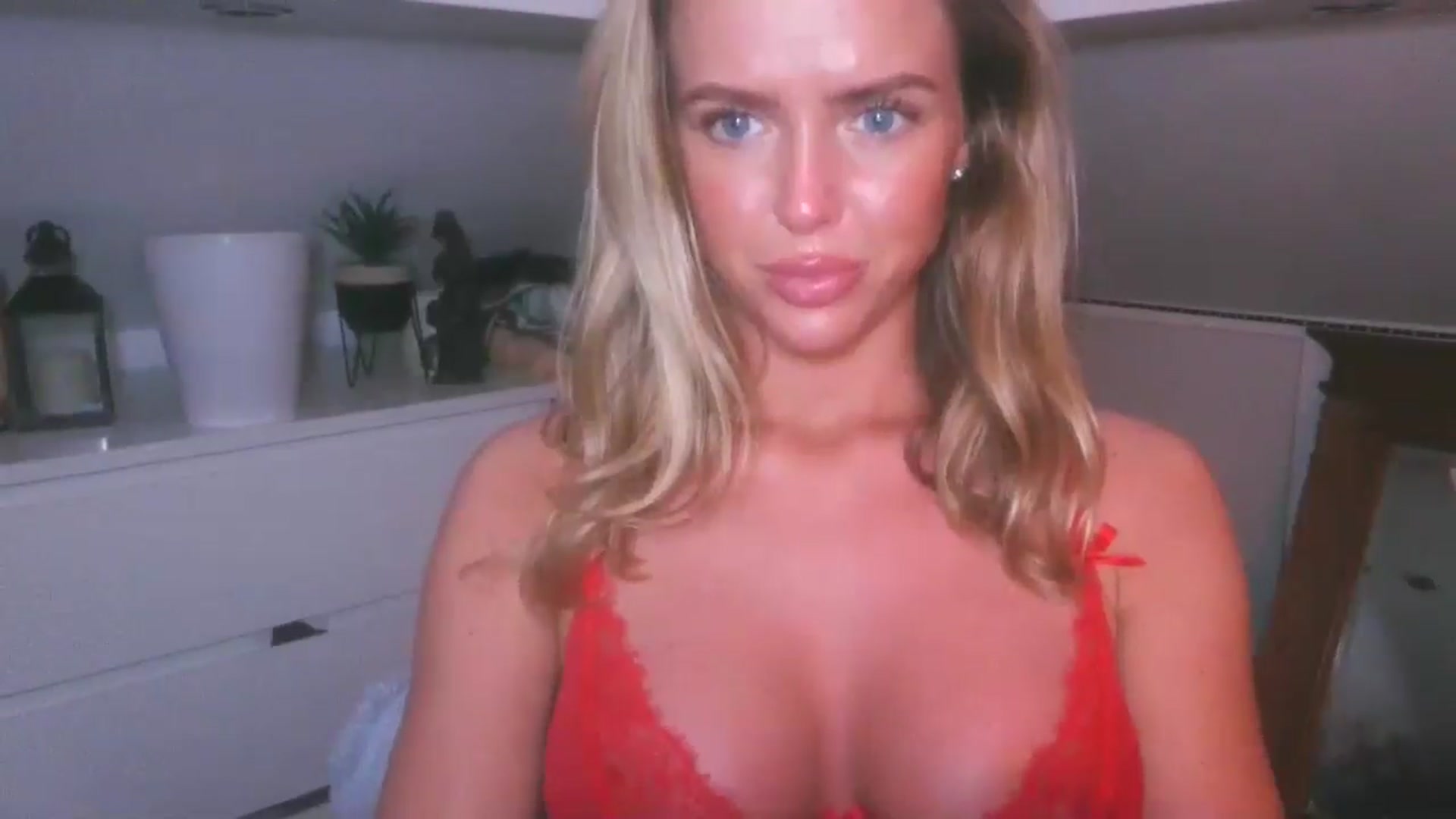 Gallery image thumbnail from Naughtygal22's myfreecams stream on, 02/16/2026, 21:29 image 3 of 20