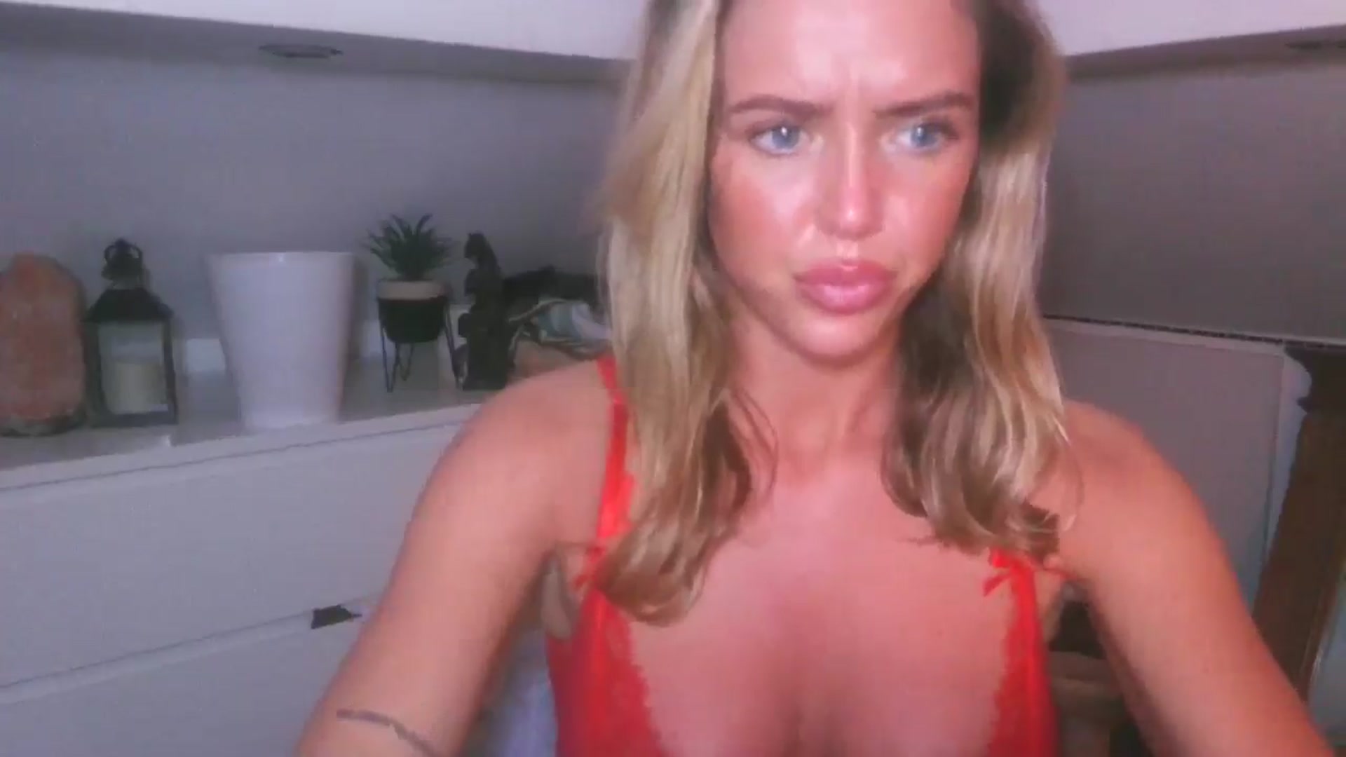 Gallery image thumbnail from Naughtygal22's myfreecams stream on, 02/16/2026, 22:03 image 8 of 20