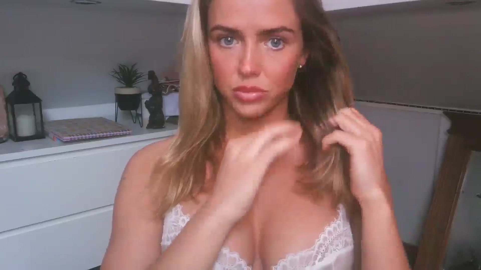 Gallery image thumbnail from Naughtygal22's myfreecams stream on, 03/16/2026, 09:22 image 4 of 20