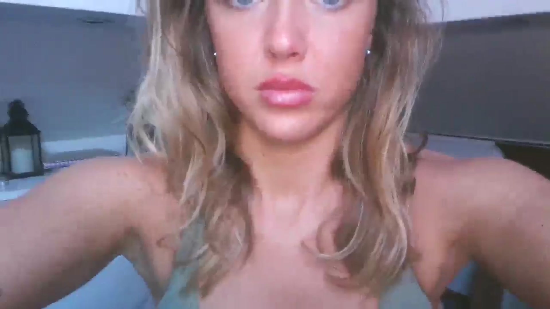 Gallery image thumbnail from Naughtygal22's myfreecams stream on, 03/19/2026, 07:58 image 2 of 20
