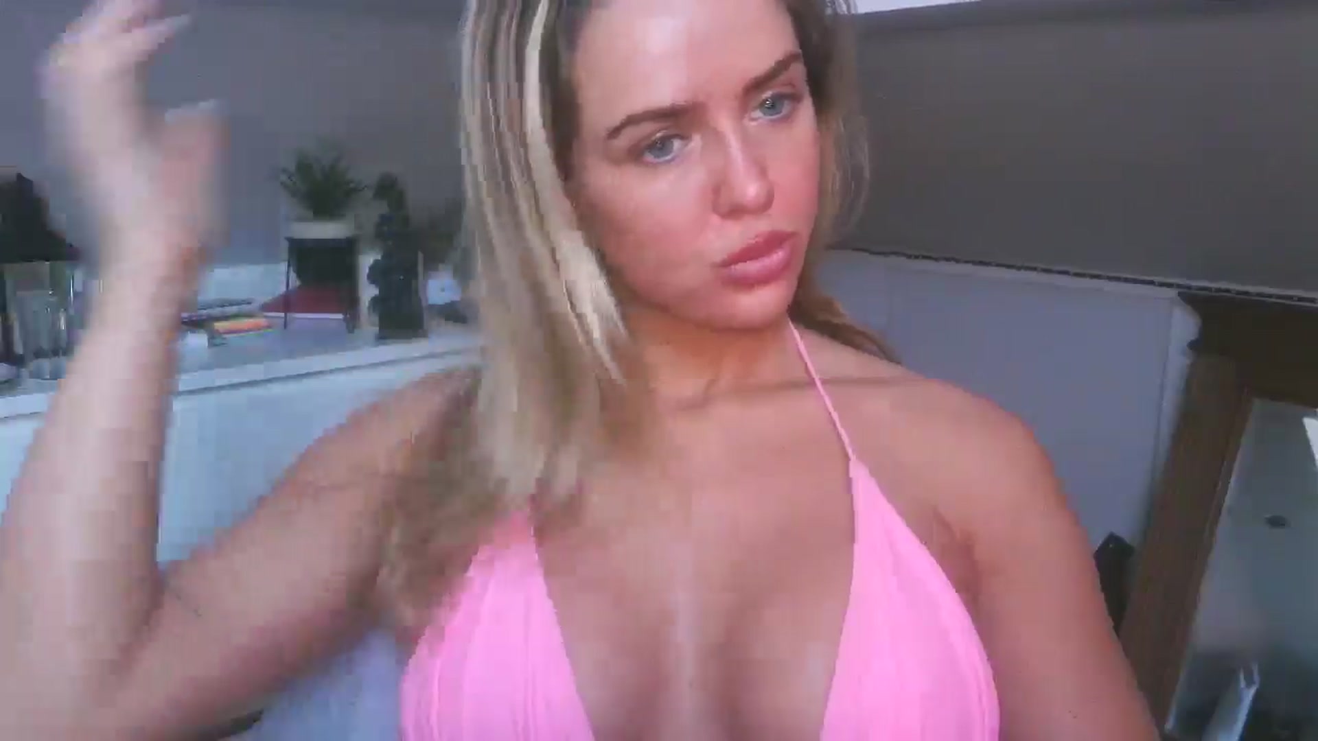 Gallery image thumbnail from Naughtygal22's myfreecams stream on, 04/02/2026, 08:08 image 6 of 20