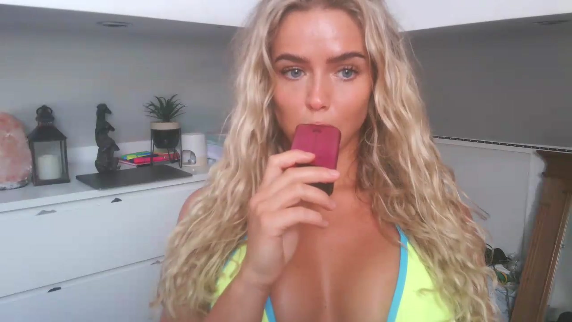 Gallery image thumbnail from Naughtygal22's myfreecams stream on, 06/19/2026, 11:07 image 15 of 20