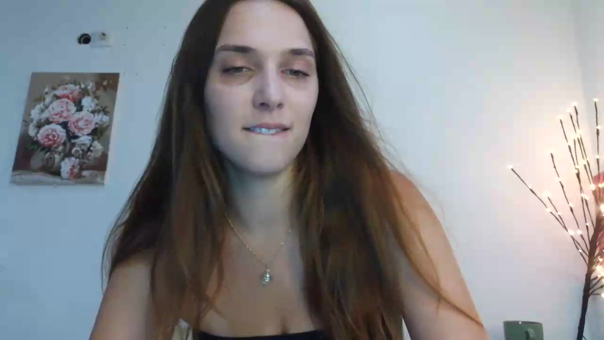 Gallery image thumbnail from NayaFrost's myfreecams stream on, 08/09/2026, 10:00 image 17 of 20