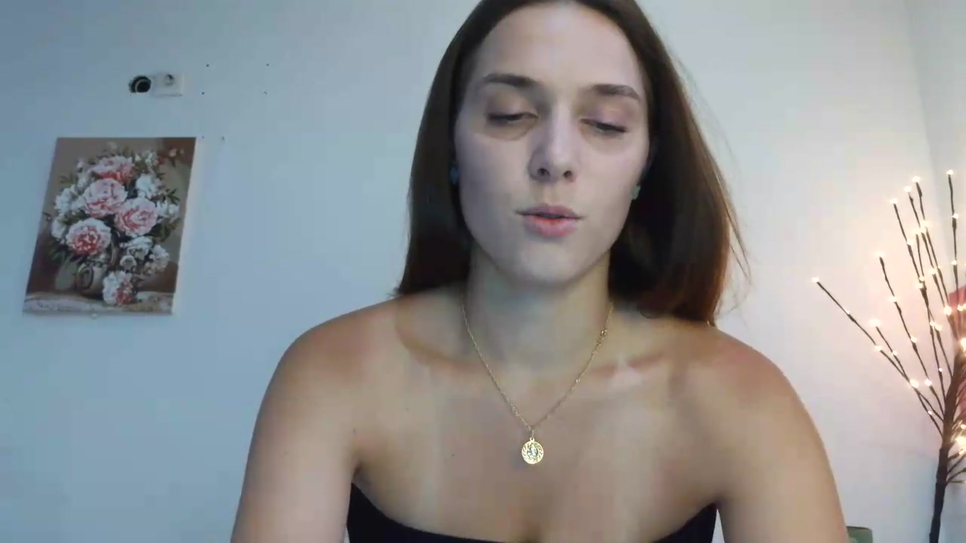 Gallery image thumbnail from NayaFrost's myfreecams stream on, 08/09/2026, 10:00 image 9 of 20