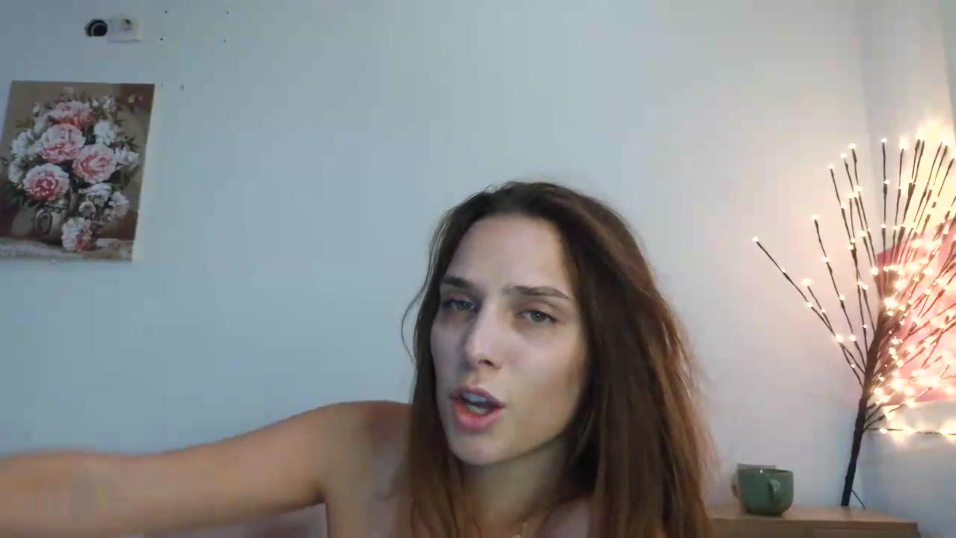 Gallery image thumbnail from NayaFrost's myfreecams stream on, 08/09/2026, 11:45 image 18 of 20