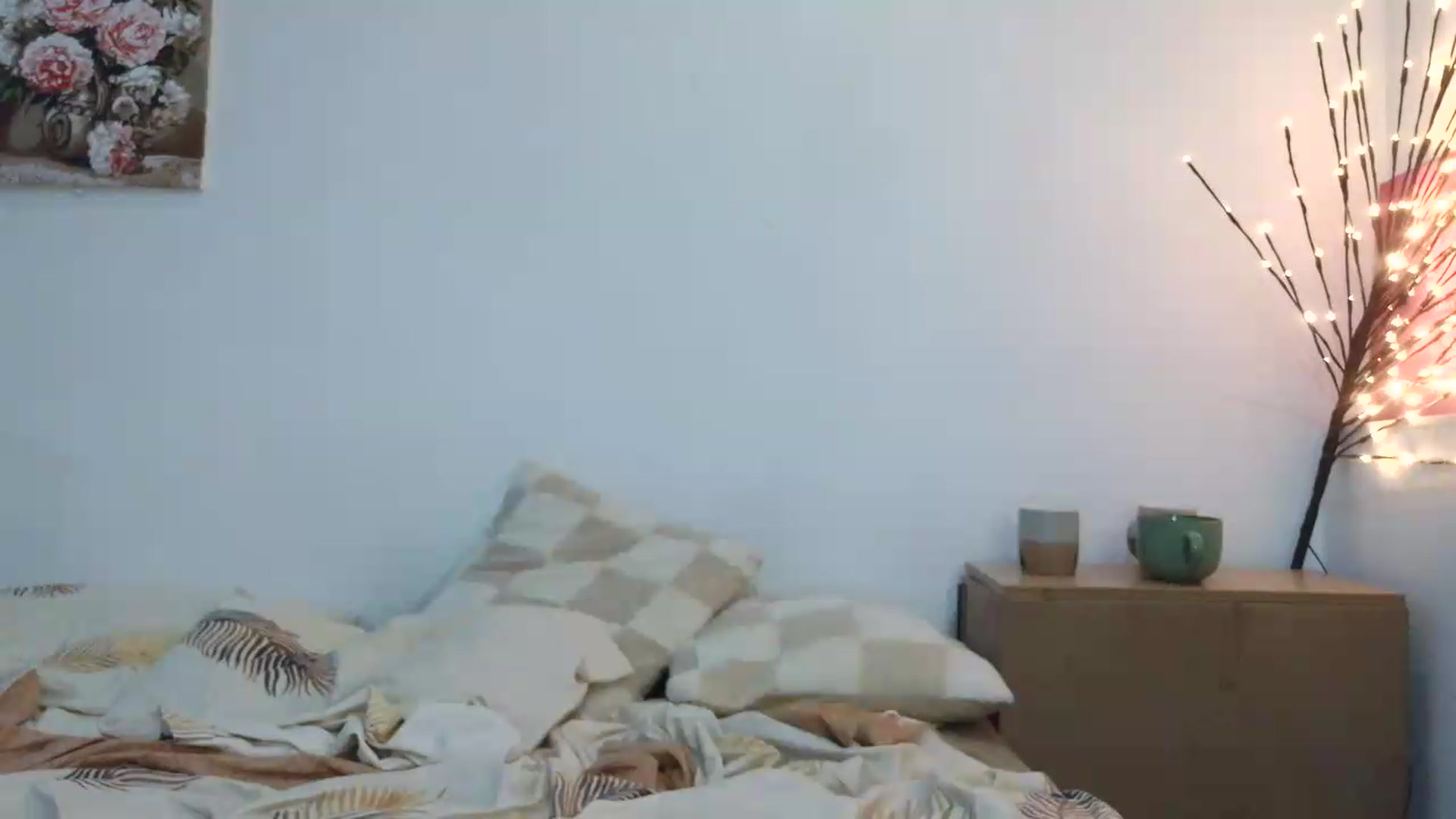 Gallery image thumbnail from NayaFrost's myfreecams stream on, 08/09/2026, 13:27 image 13 of 20