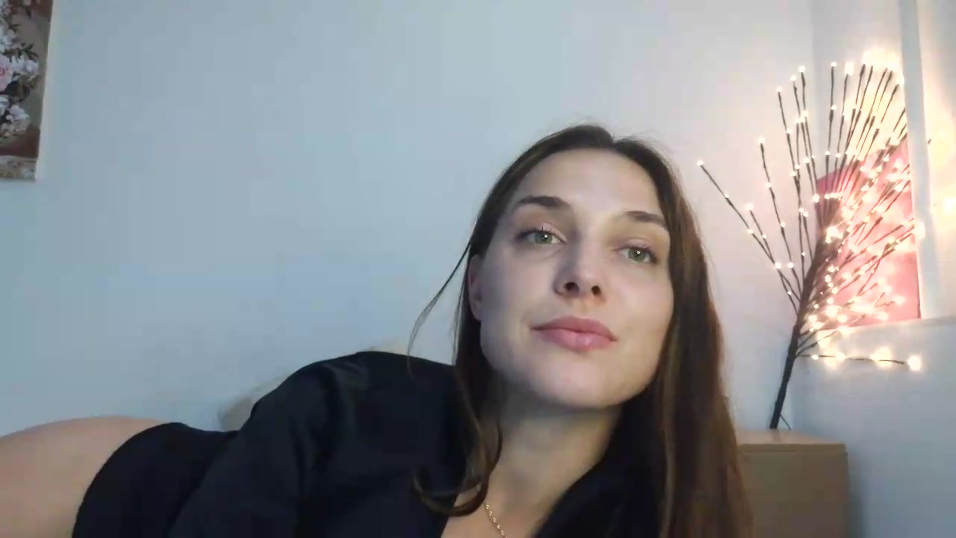 Gallery image thumbnail from NayaFrost's myfreecams stream on, 08/11/2026, 11:31 image 16 of 20