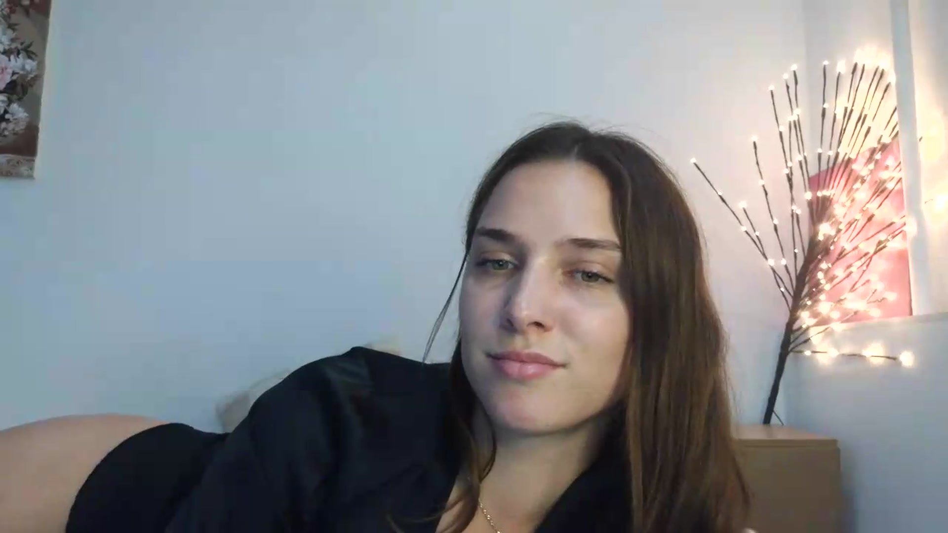 Gallery image thumbnail from NayaFrost's myfreecams stream on, 08/11/2026, 11:31 image 17 of 20