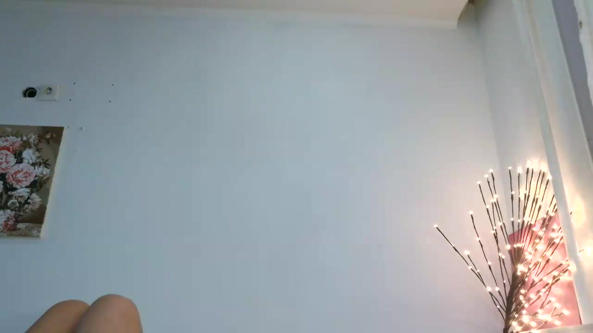 Gallery image thumbnail from NayaFrost's myfreecams stream on, 08/11/2026, 13:05 image 6 of 20