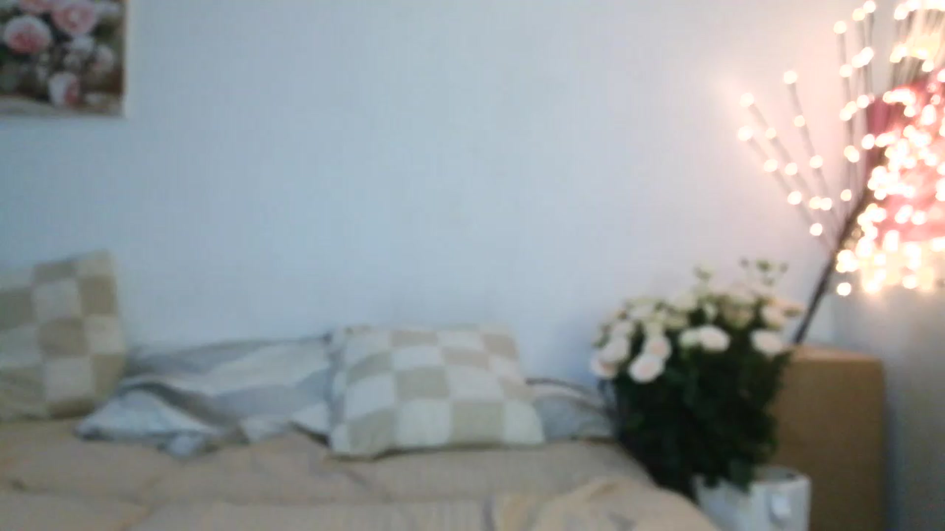 Gallery image thumbnail from NayaFrost's myfreecams stream on, 08/12/2026, 17:05 image 1 of 20