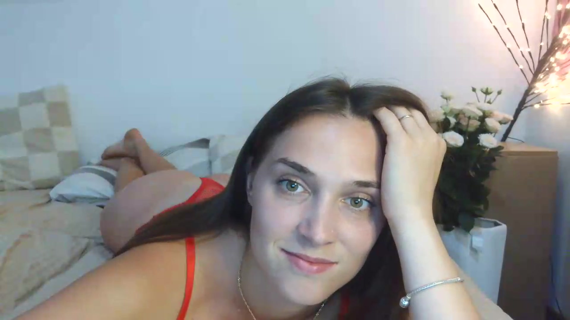 Gallery image thumbnail from NayaFrost's myfreecams stream on, 08/12/2026, 17:34 image 5 of 20