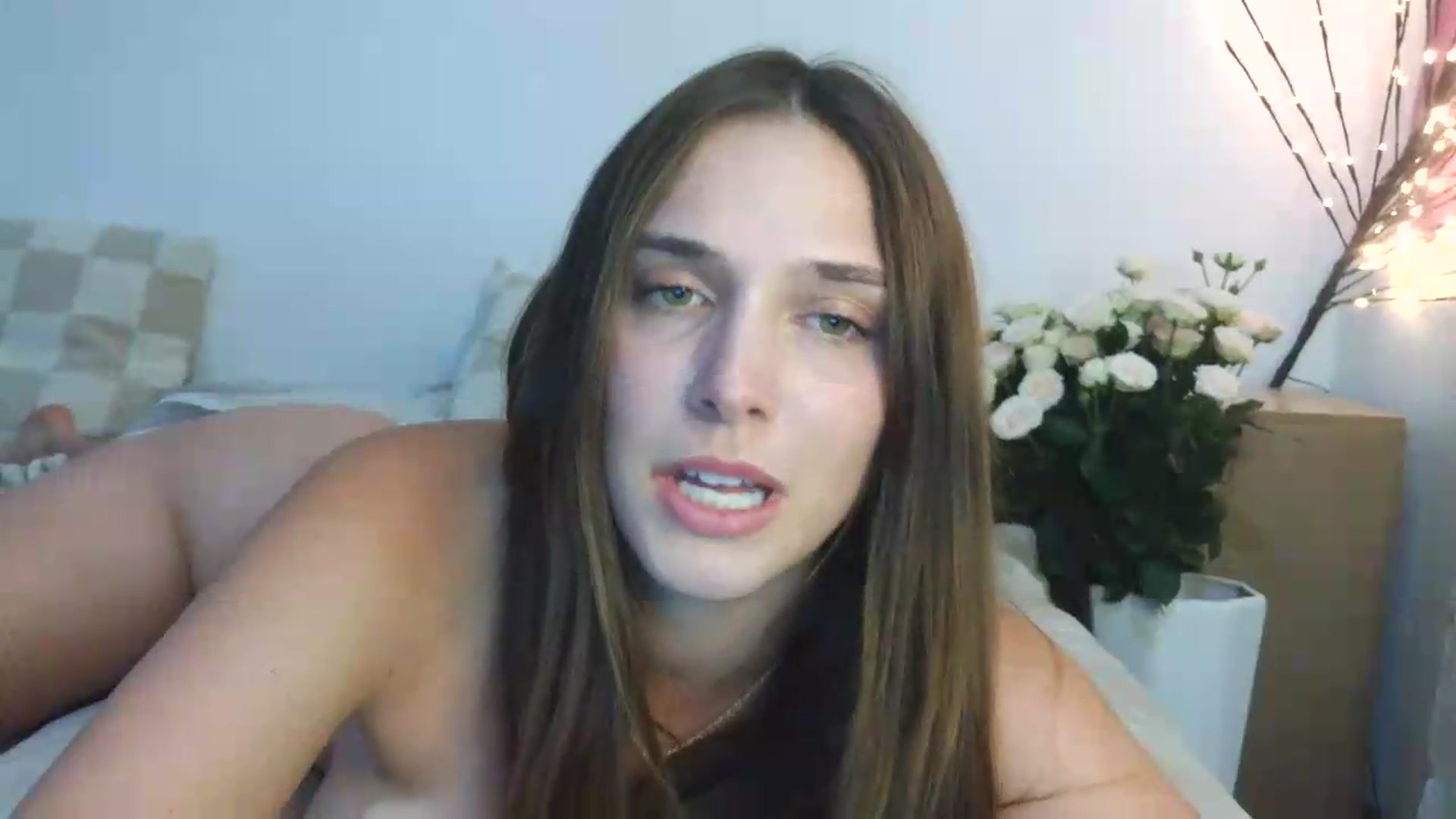 Gallery image thumbnail from NayaFrost's myfreecams stream on, 08/13/2026, 16:17 image 19 of 20