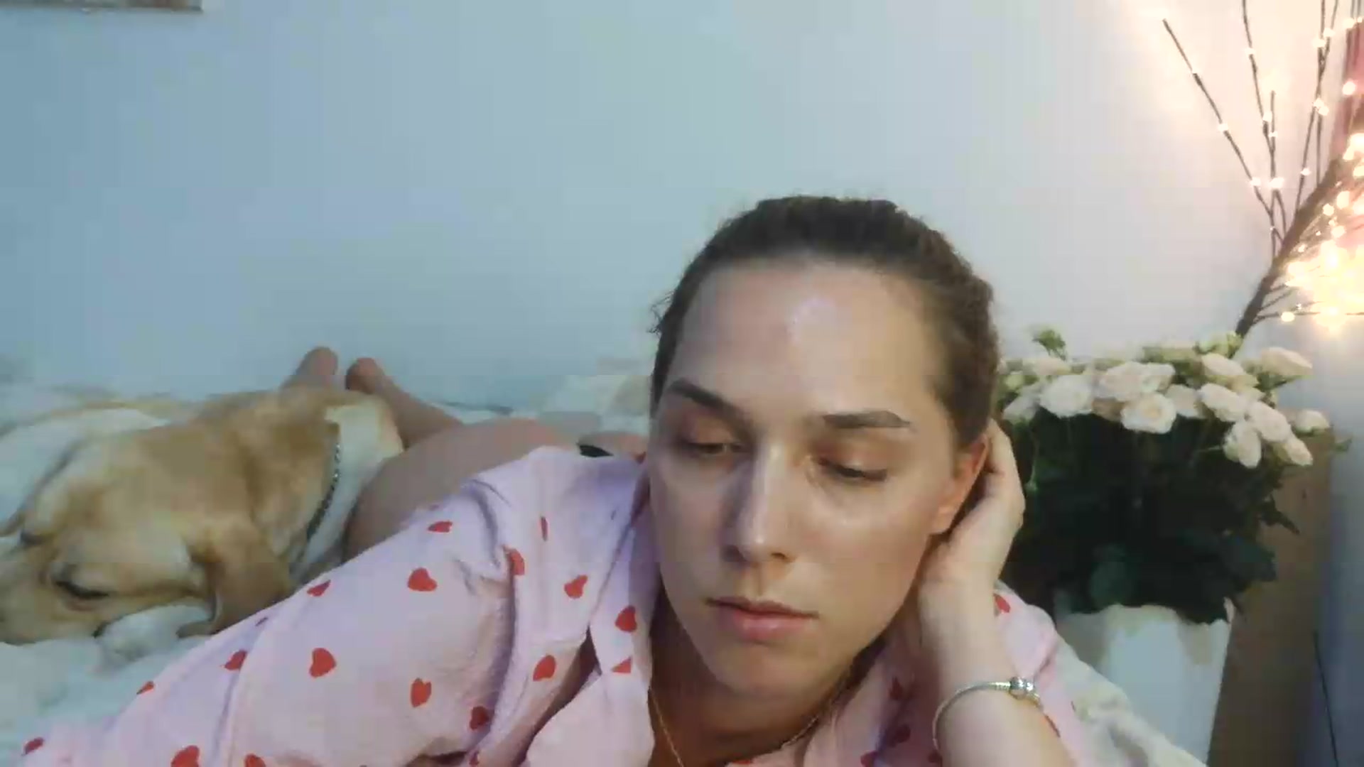 Gallery image thumbnail from NayaFrost's myfreecams stream on, 08/16/2026, 17:32 image 13 of 20