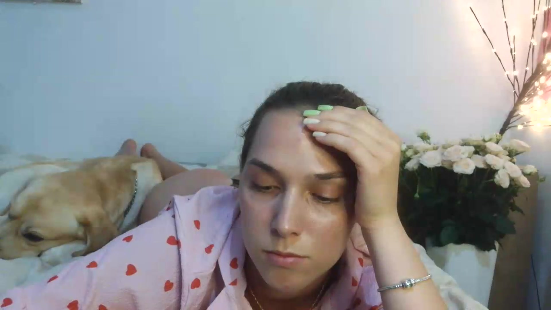 Gallery image thumbnail from NayaFrost's myfreecams stream on, 08/16/2026, 17:32 image 14 of 20
