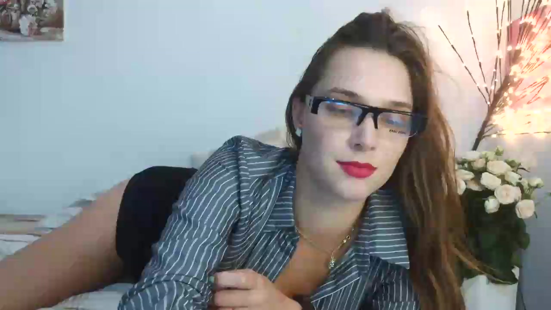 Gallery image thumbnail from NayaFrost's myfreecams stream on, 08/19/2026, 12:35 image 12 of 20