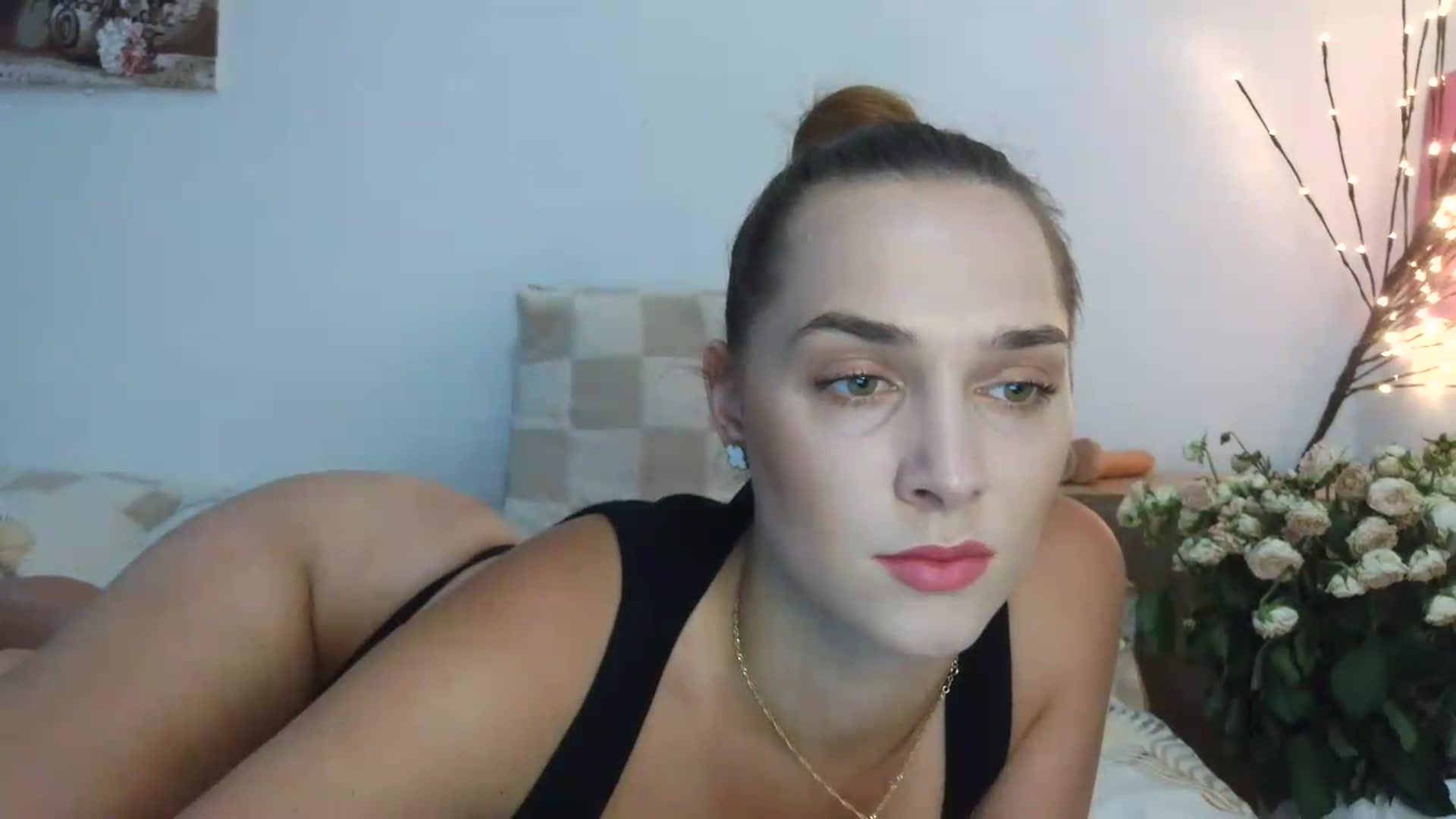 Gallery image thumbnail from NayaFrost's myfreecams stream on, 08/21/2026, 11:07 image 3 of 20