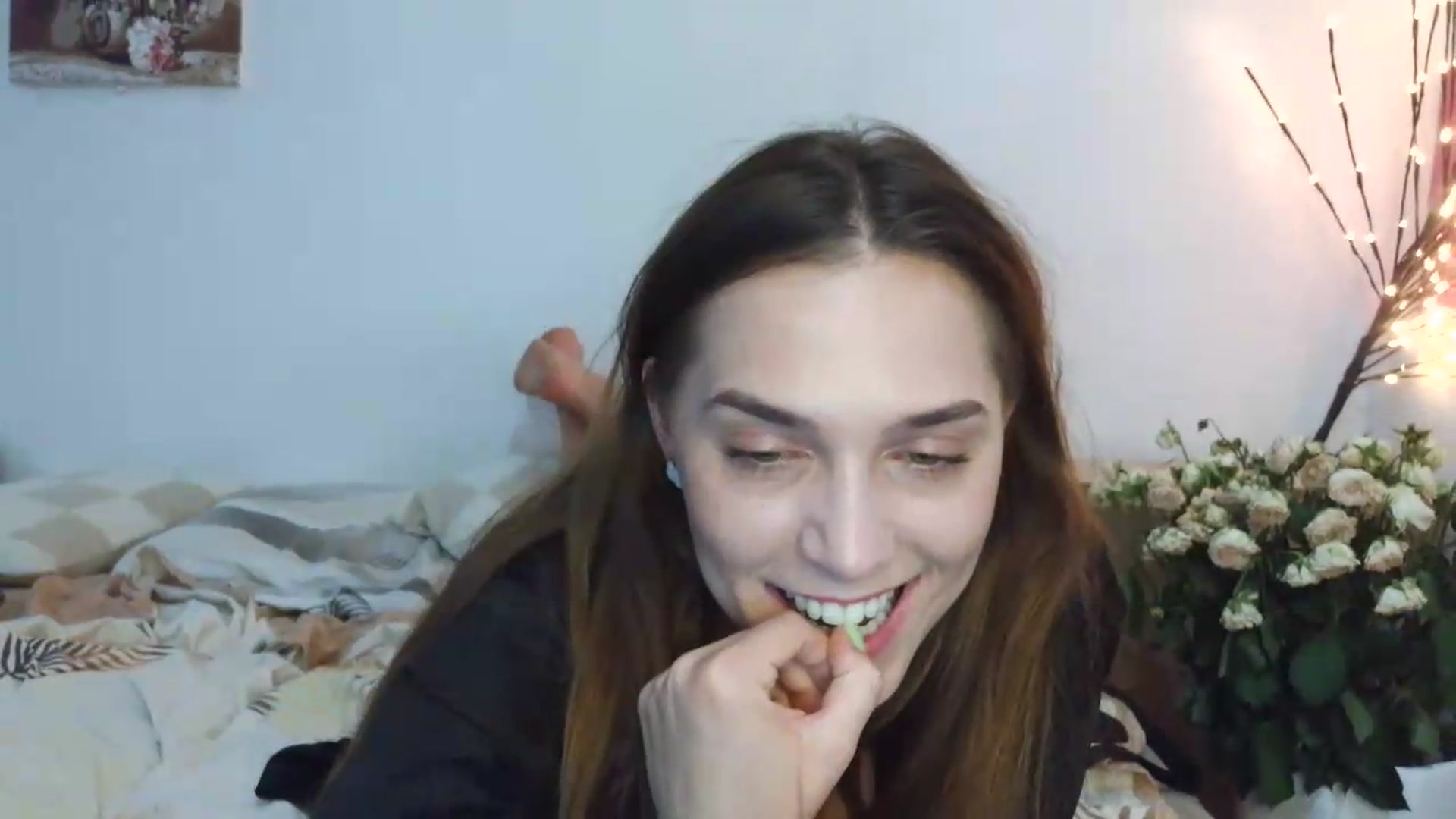 Gallery image thumbnail from NayaFrost's myfreecams stream on, 08/21/2026, 12:50 image 14 of 20