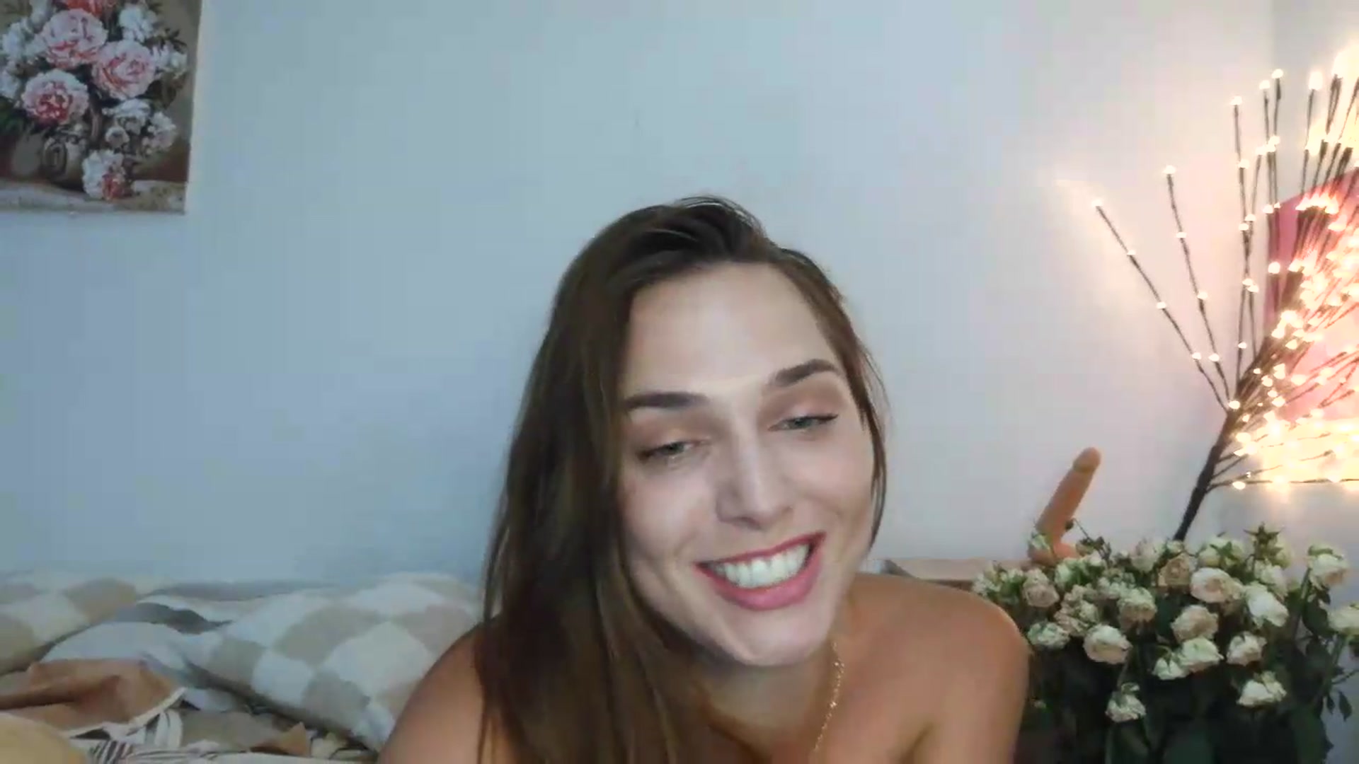 Gallery image thumbnail from NayaFrost's myfreecams stream on, 08/21/2026, 13:52 image 15 of 20