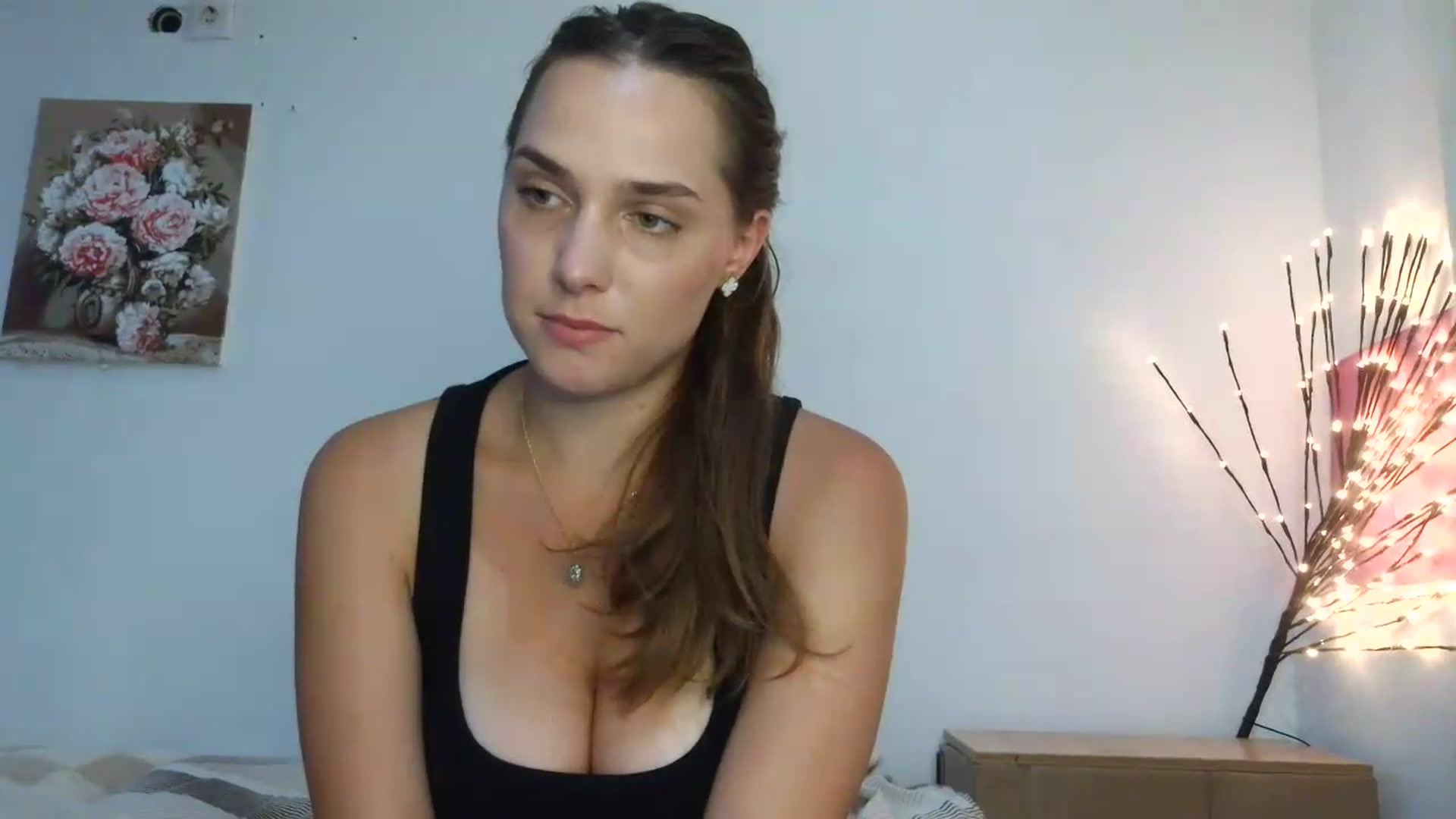 Gallery image thumbnail from NayaFrost's myfreecams stream on, 08/21/2026, 16:04 image 10 of 20